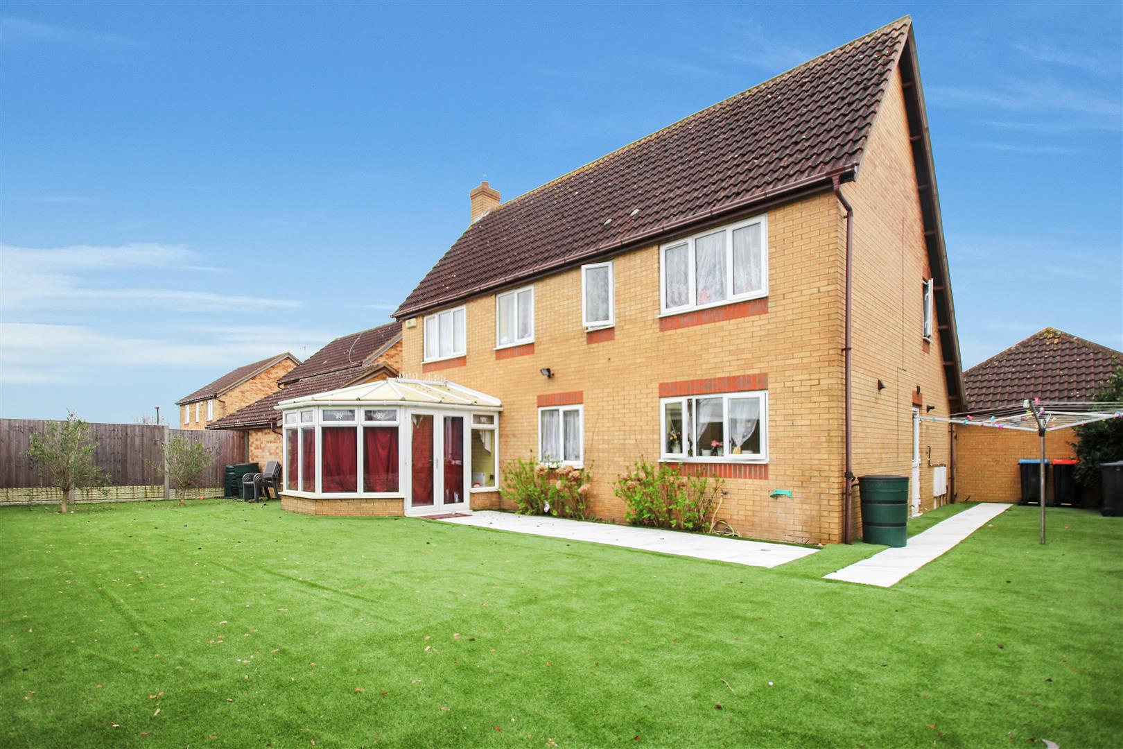 Property in Frithwood Crescent, Kents Hill, Milton Keynes, MK7 6HQ