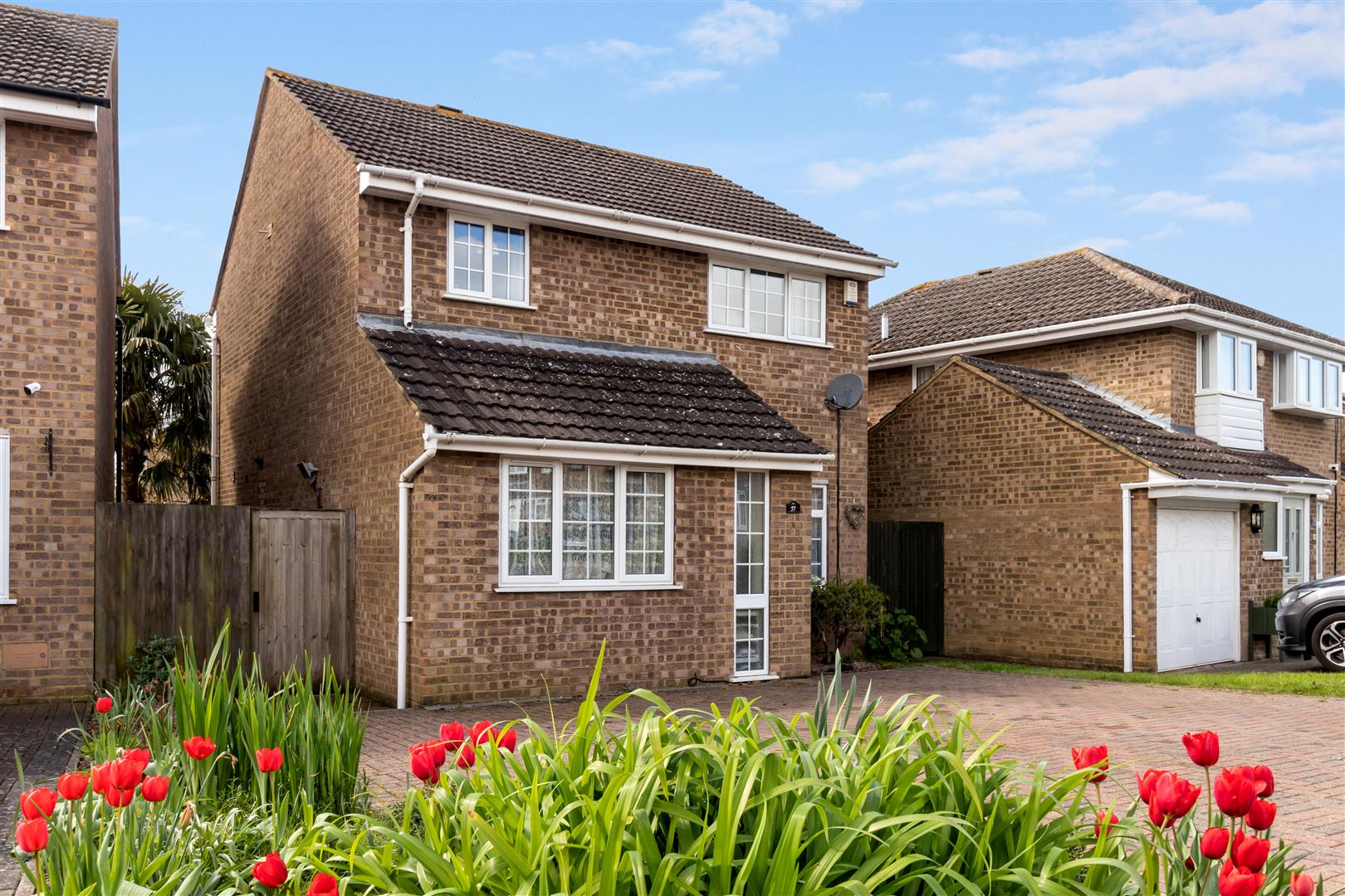 Property in Favell Drive, Furzton, Milton Keynes, MK4 1AX