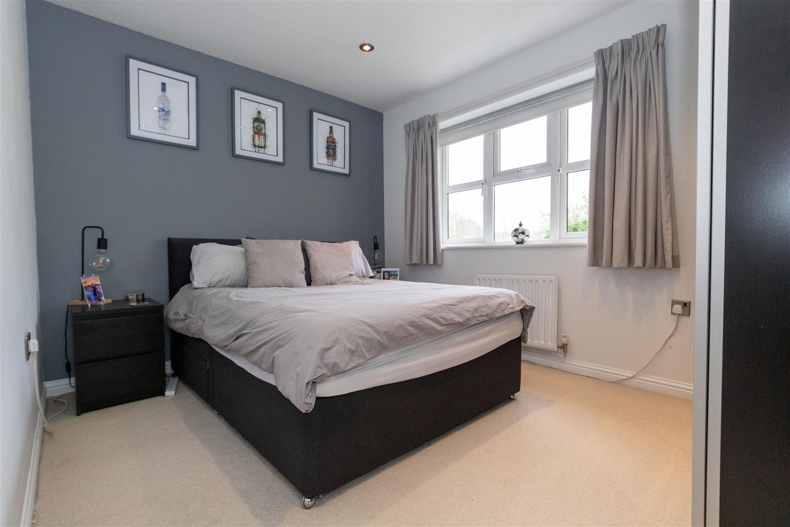 Property in Caldecotte Lane, Caldecotte, Milton Keynes, MK7 8AN