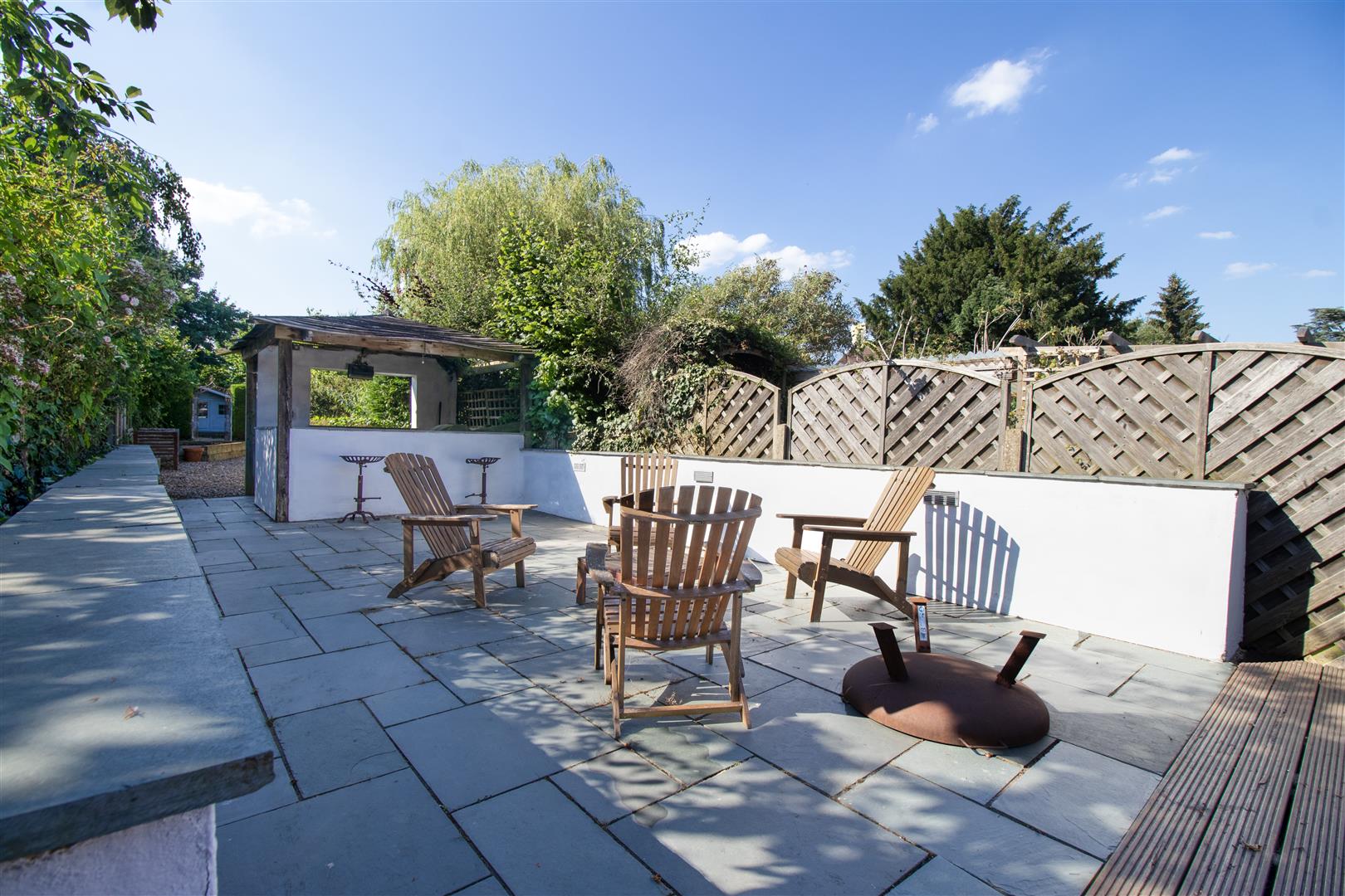 Property in Church Green Road, Bletchley, Milton Keynes, MK3 6BY