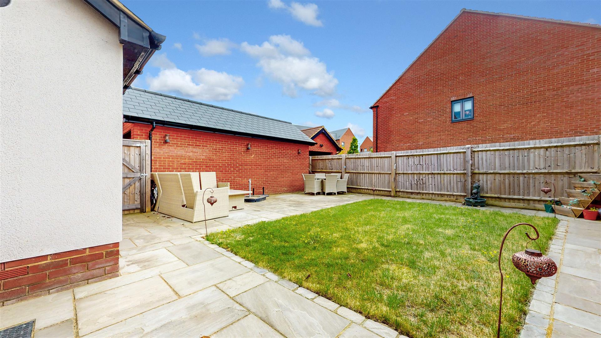 Friesland Avenue, Whitehouse, Milton Keynes, MK8 - Image 10