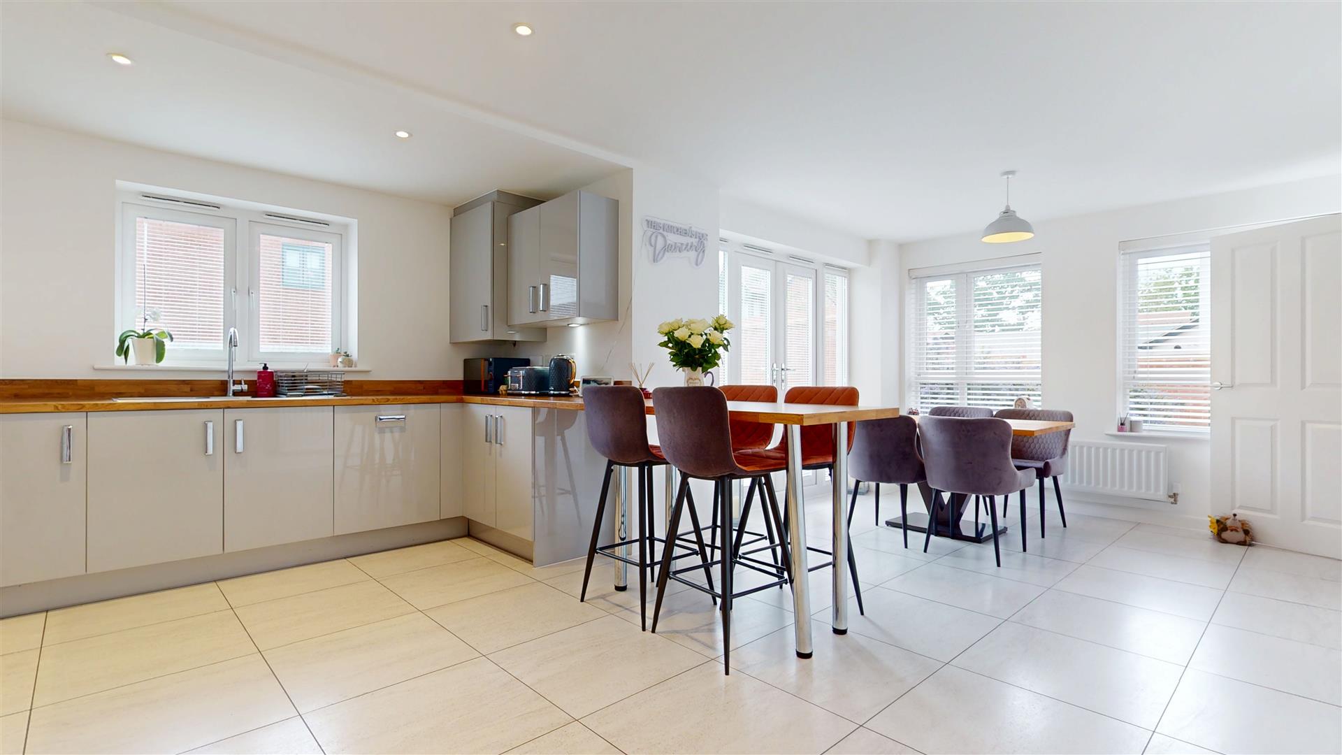 Friesland Avenue, Whitehouse, Milton Keynes, MK8 - Image 3