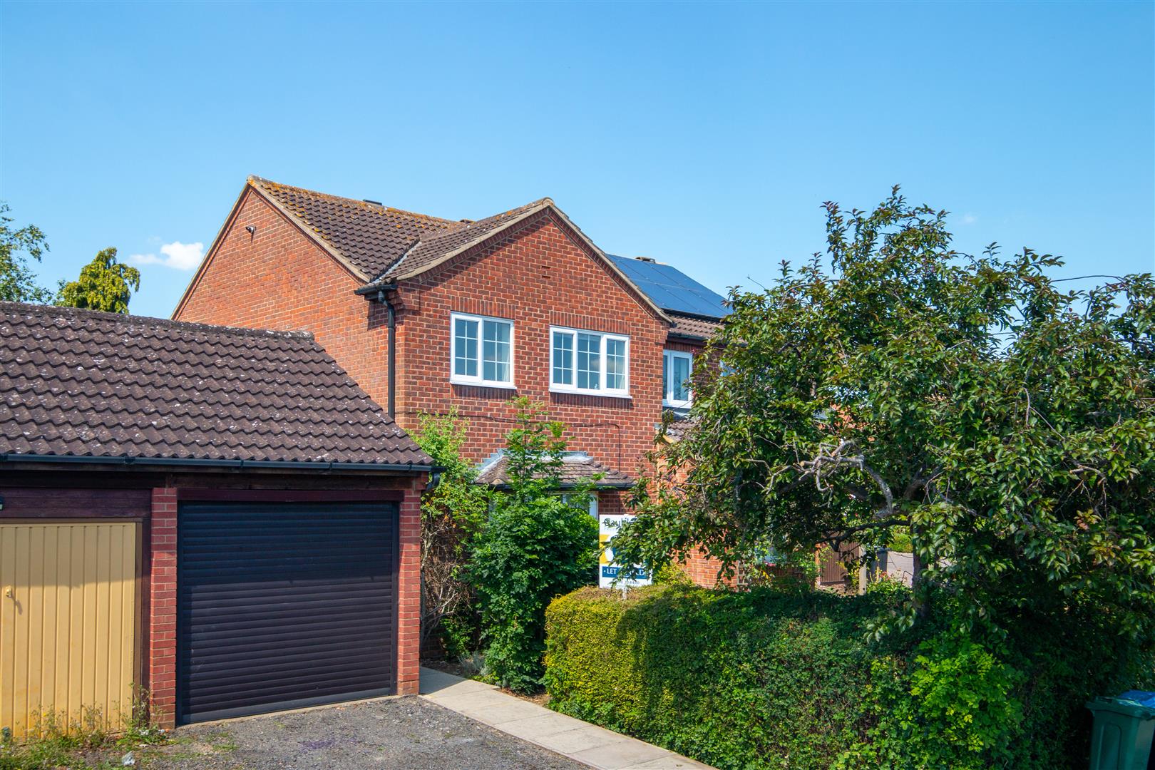 Vyne Crescent, Great Holm, Milton Keynes, MK8