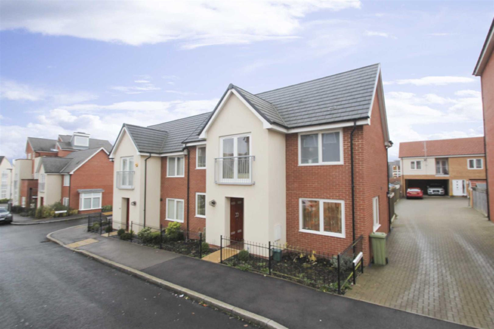 Sinatra Drive, Oxley Park, Milton Keynes, MK4