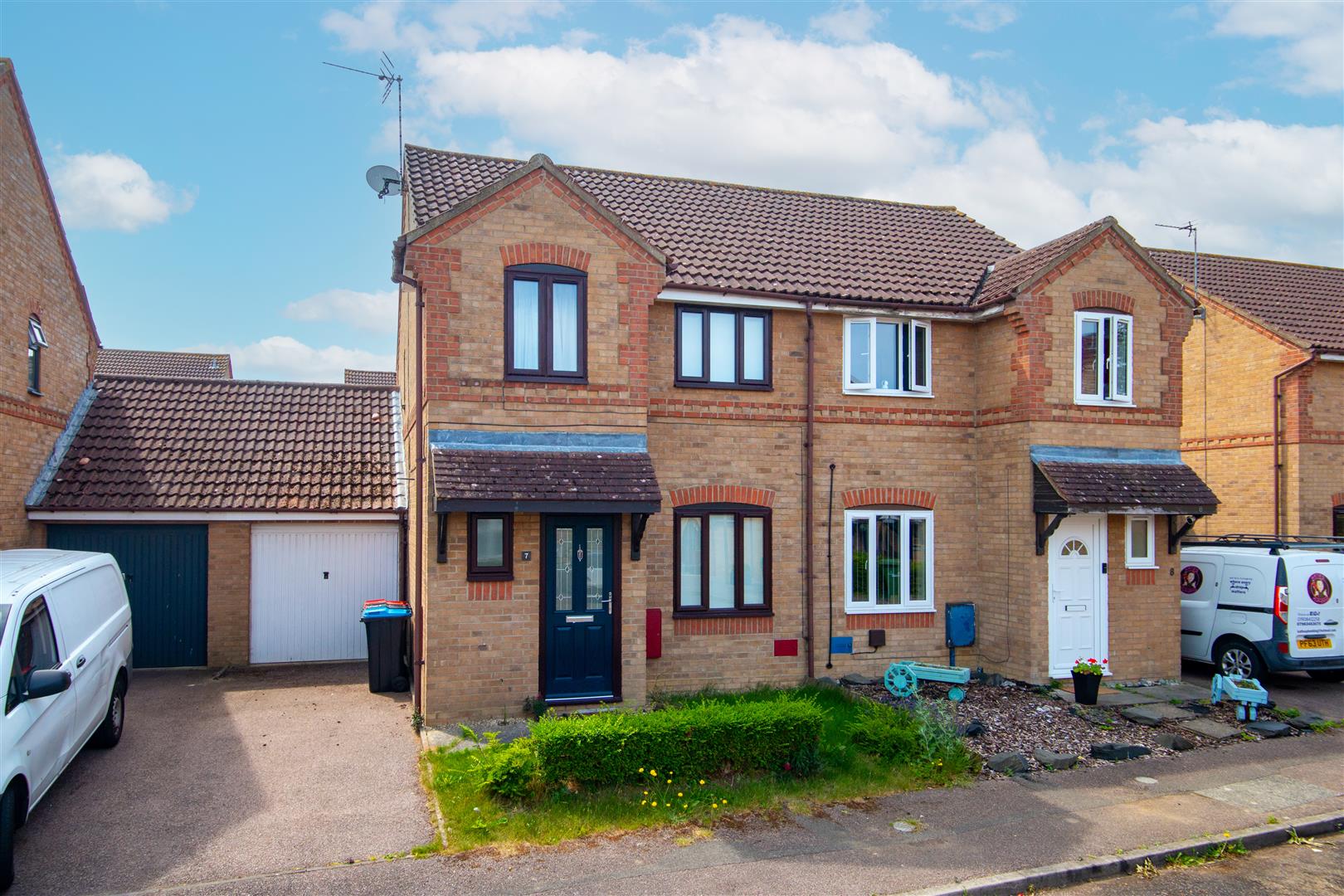 Rodwell Gardens, Old Farm Park, MK7