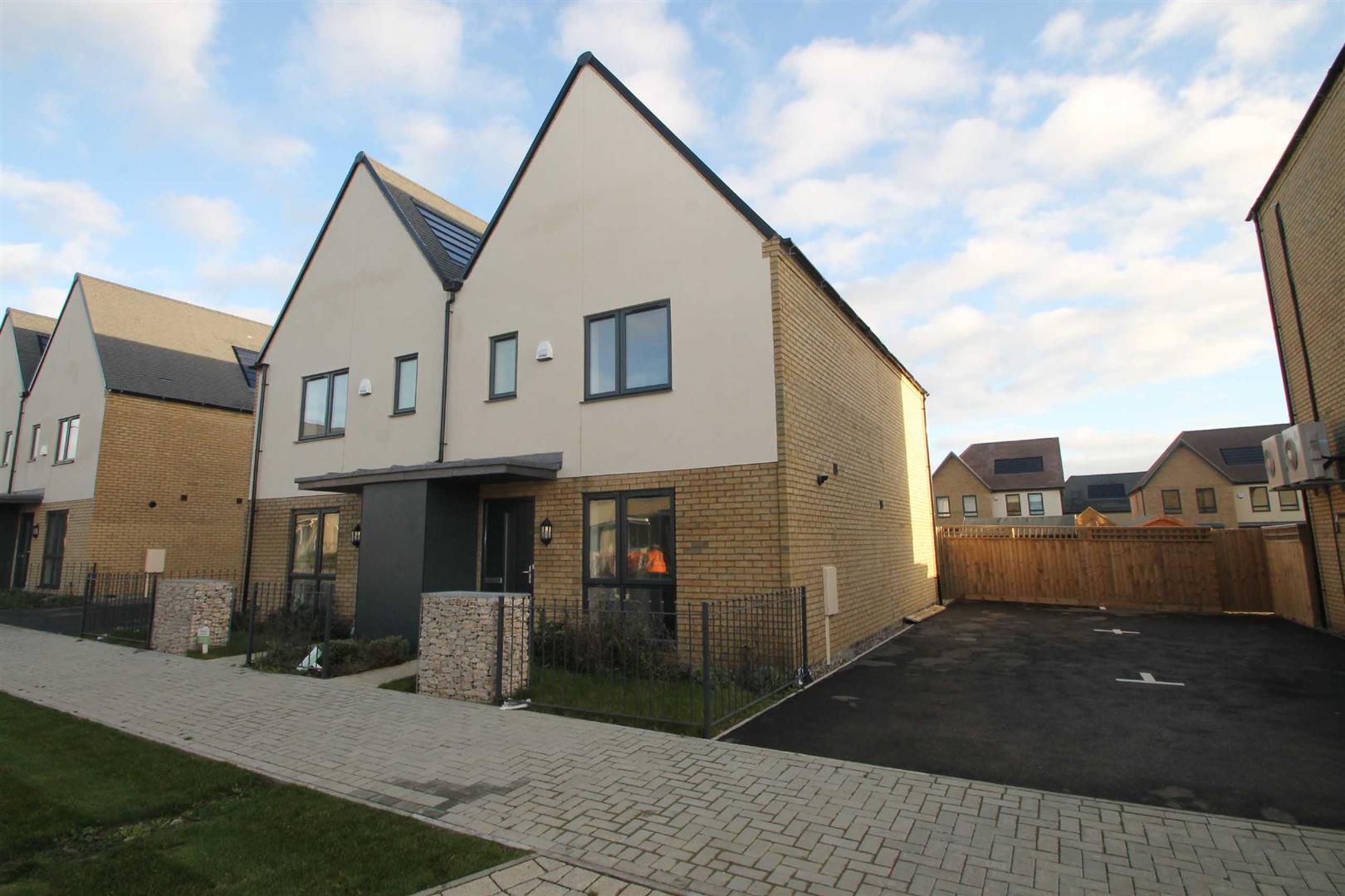 Bronte Avenue, Tattenhoe Park, Milton Keynes, MK4