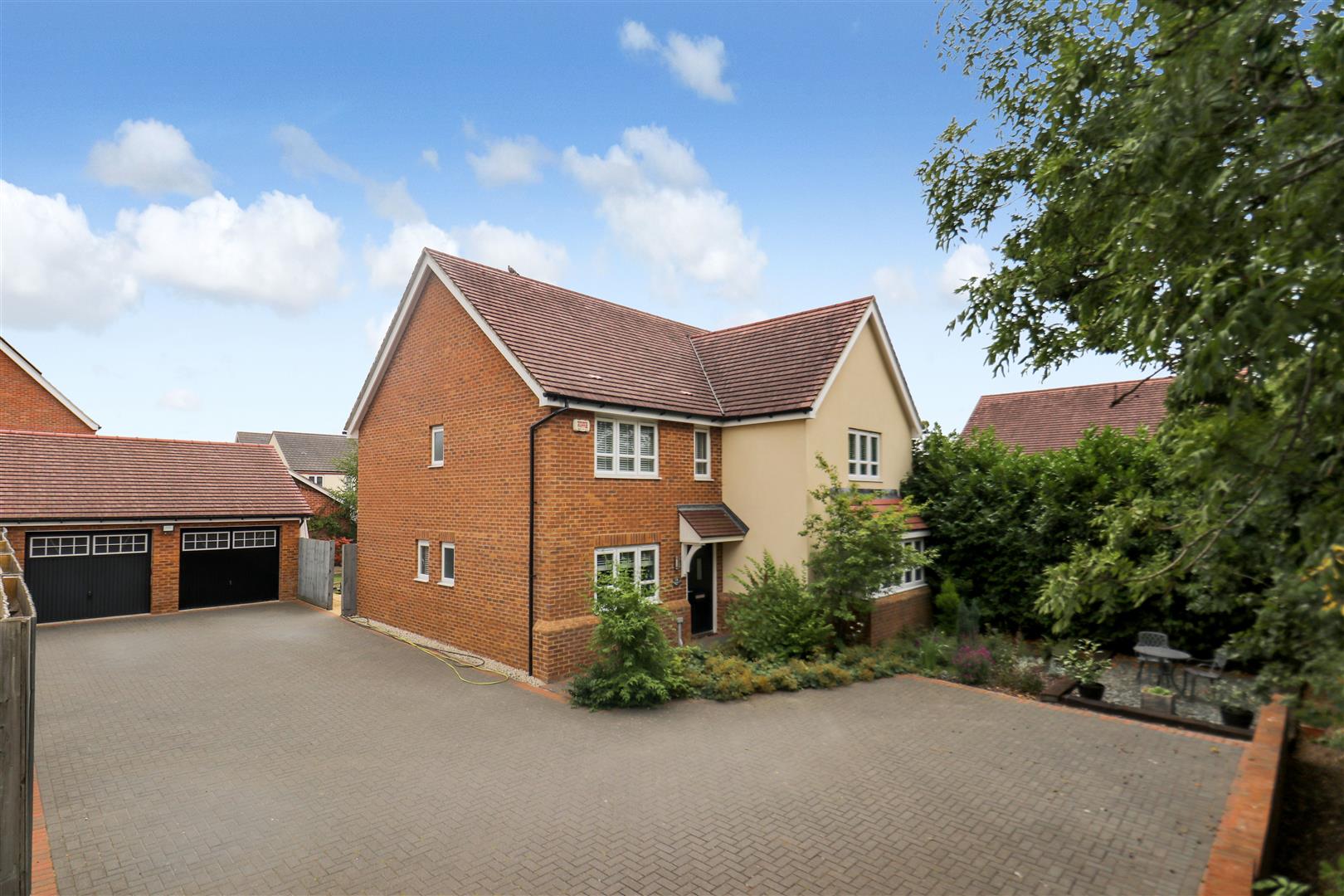 Teeswater Way, Whitehouse, Milton Keynes, MK8