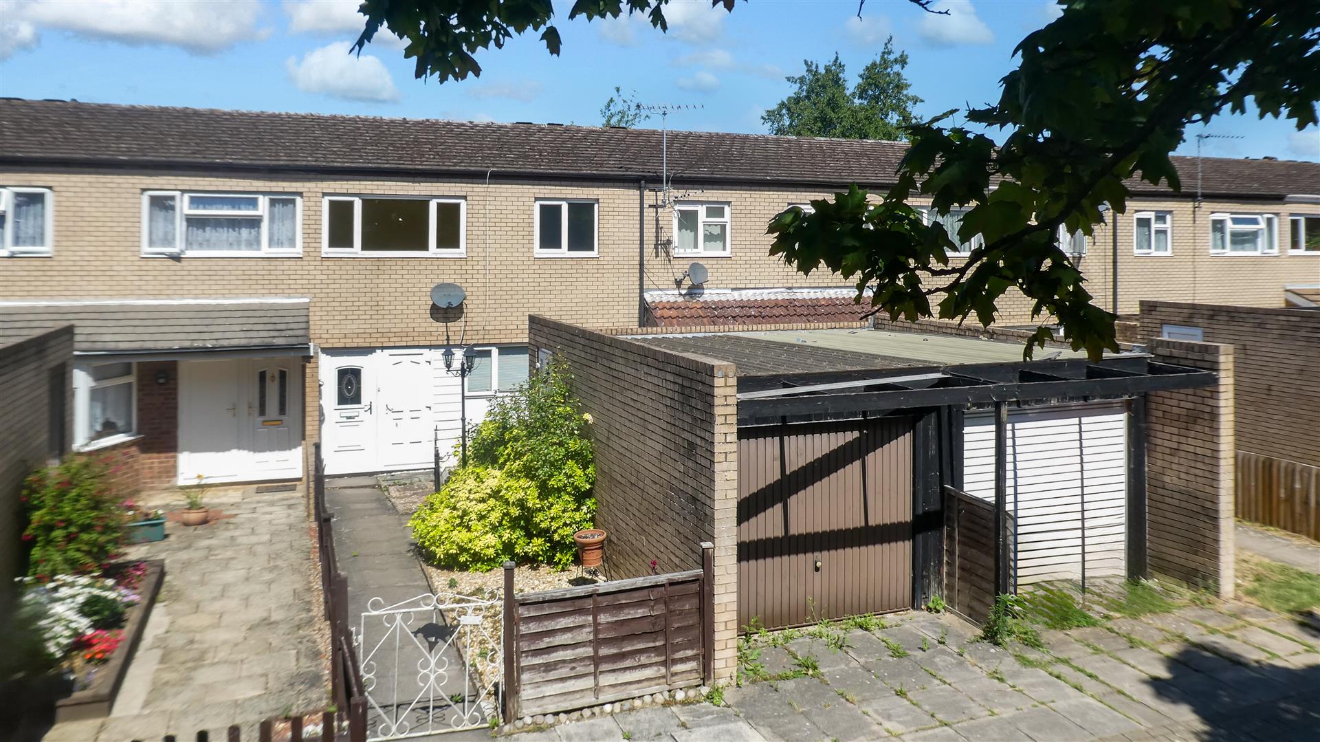 Mullen Avenue, Downs Barn, Milton Keynes, MK14