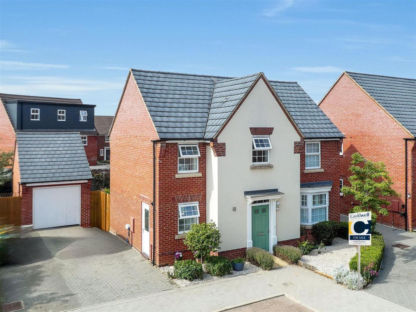 Swan Hunter Close, Brooklands, Milton Keynes, MK10