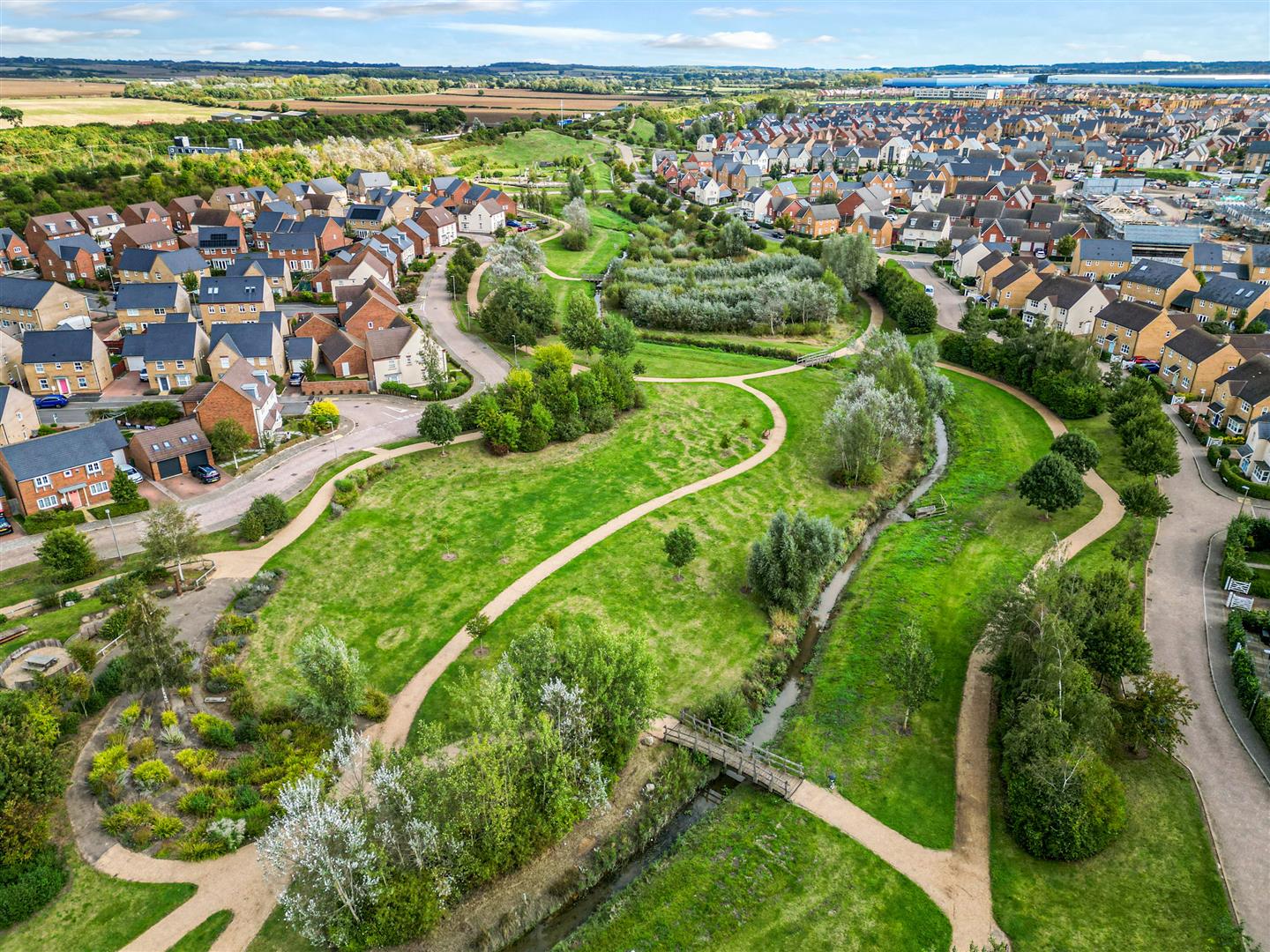 Swan Hunter Close, Brooklands, Milton Keynes, MK10 - Image 2