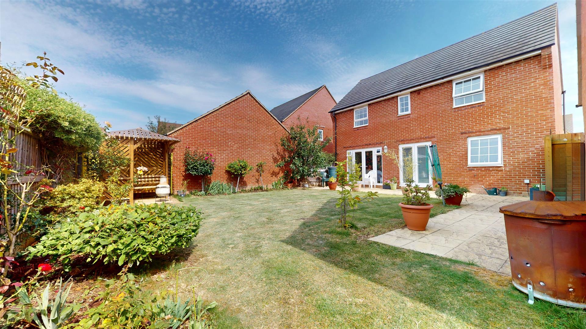 Swan Hunter Close, Brooklands, Milton Keynes, MK10 - Image 3