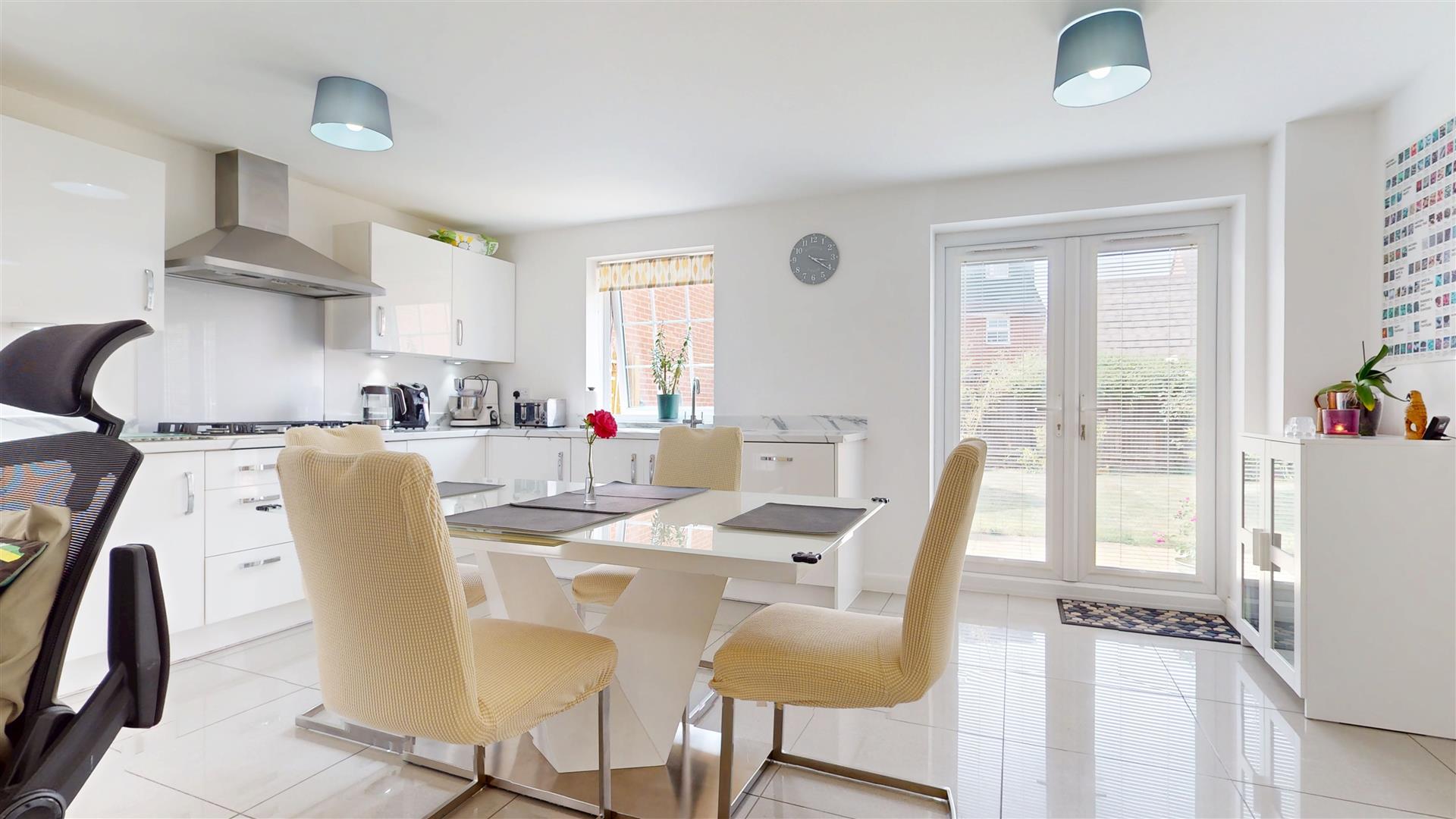 Swan Hunter Close, Brooklands, Milton Keynes, MK10 - Image 8