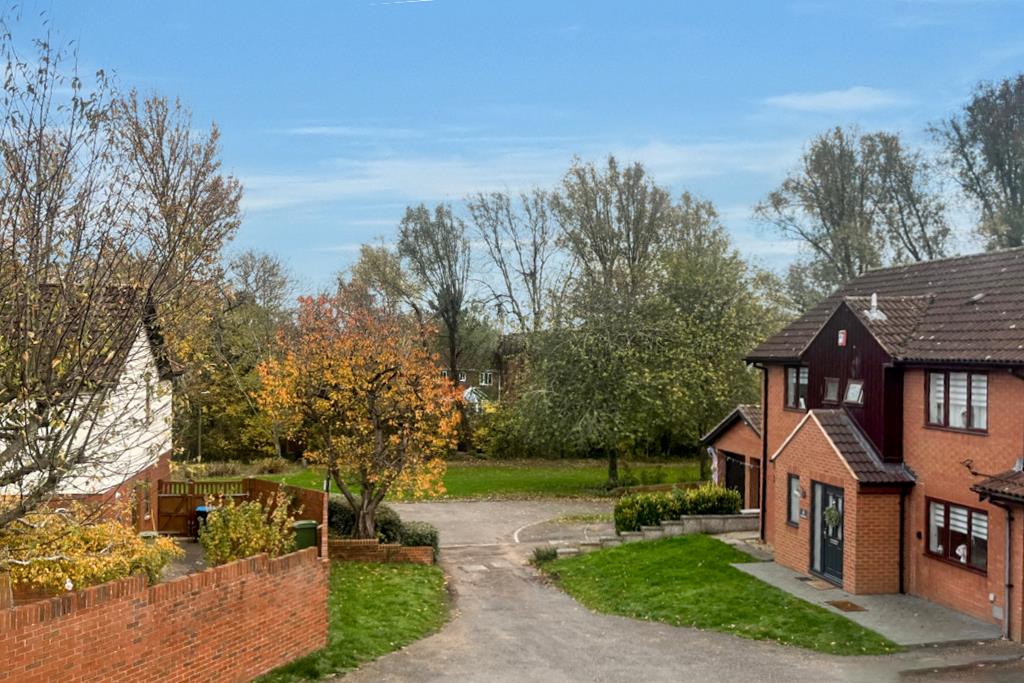 Tadmere, Two Mile Ash, Milton Keynes, MK8 - Image 2