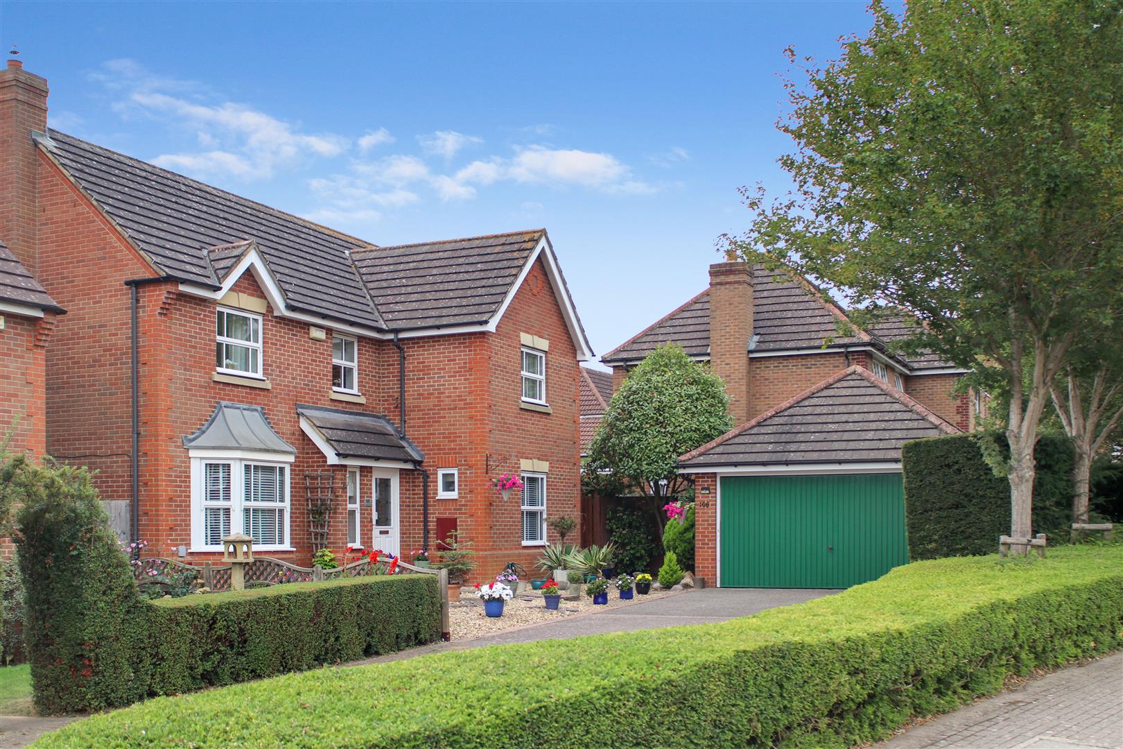 Hengistbury Lane, Tattenhoe, Milton Keynes, MK4