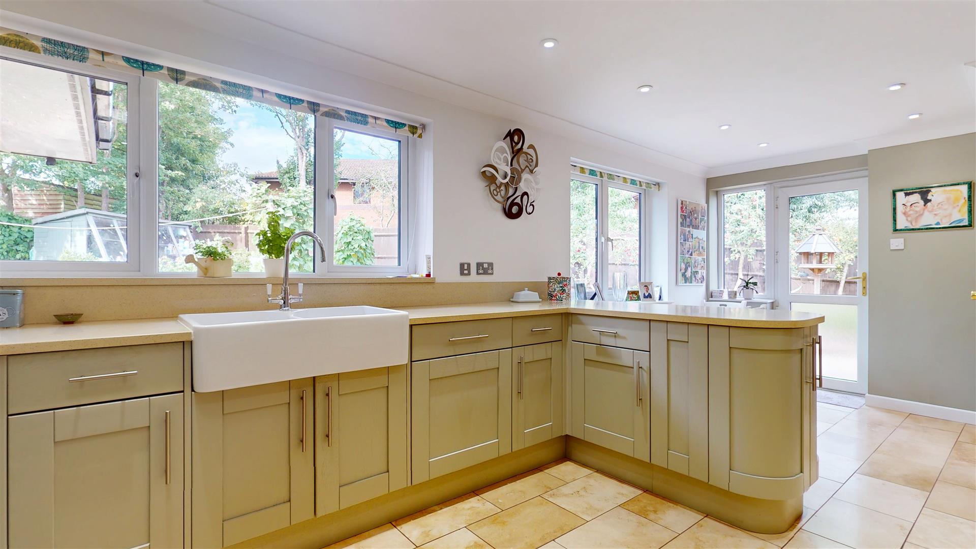 Gatcombe, Great Holm, Milton Keynes, MK8 - Image 9