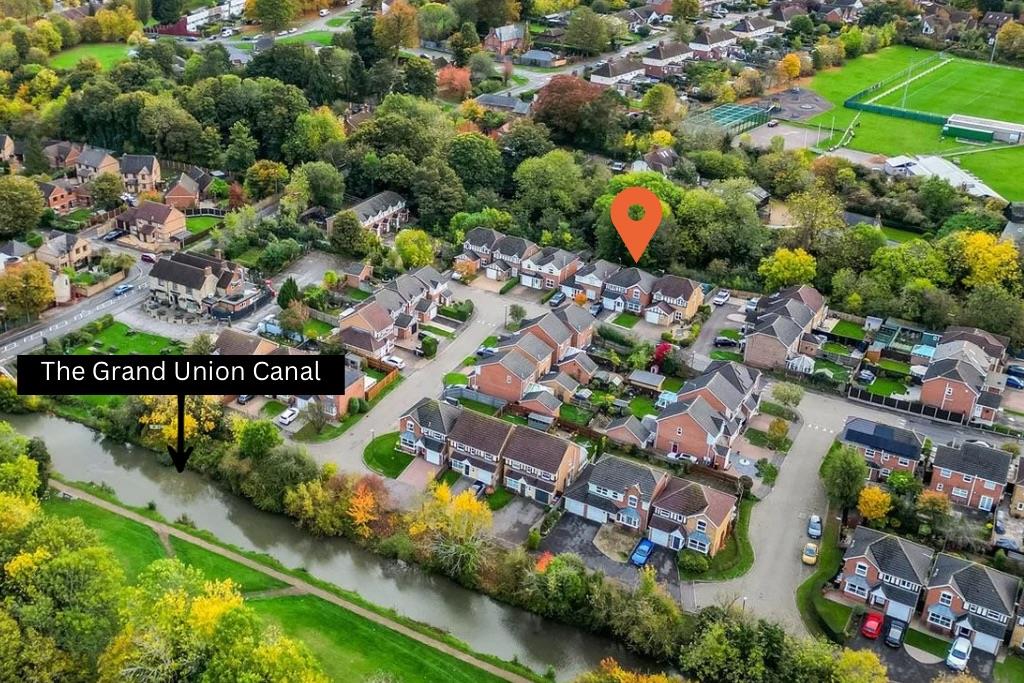 Nightingale Crescent, Bradville, Milton Keynes, MK13 - Image 2