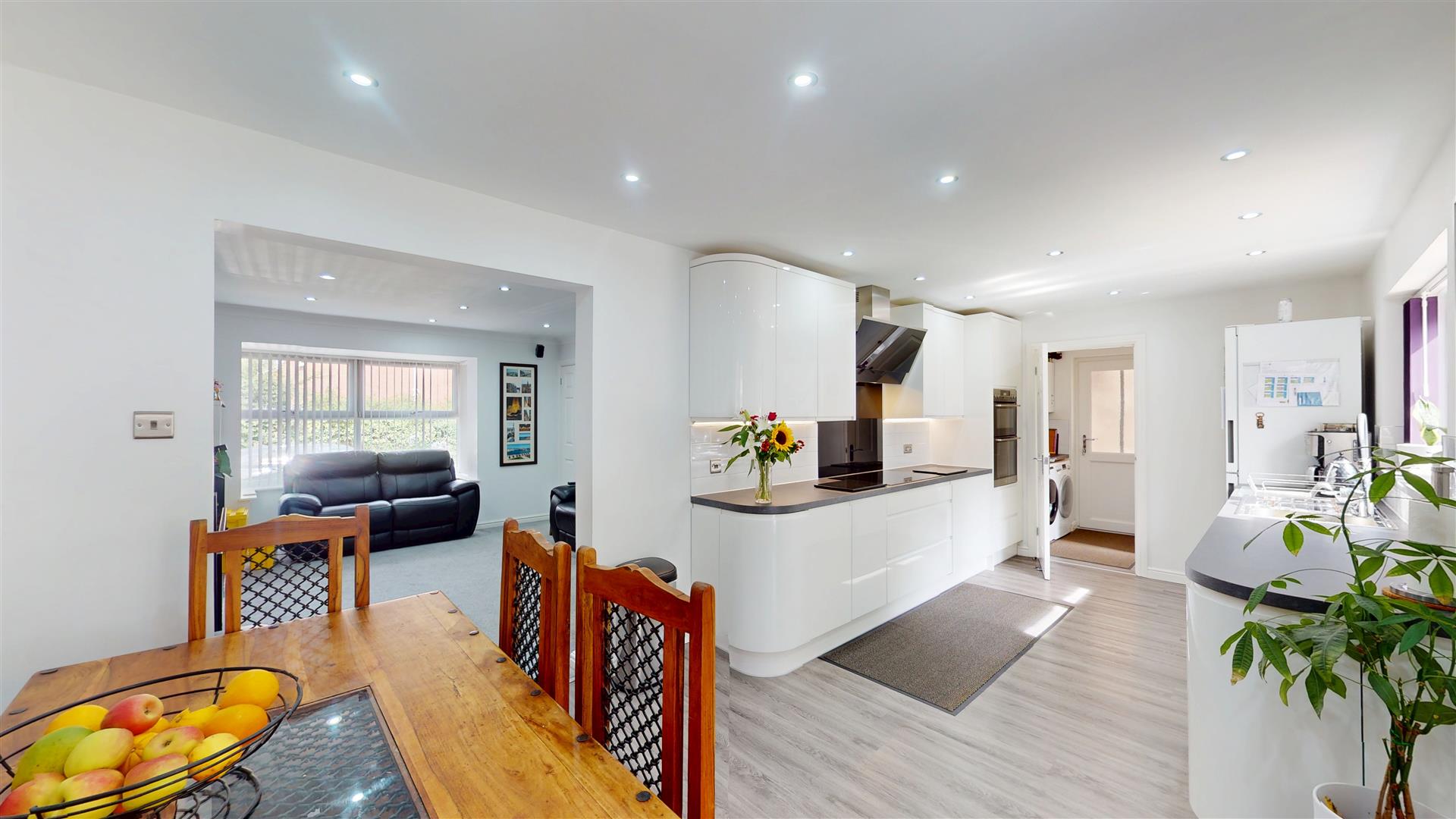 Nightingale Crescent, Bradville, Milton Keynes, MK13 - Image 4