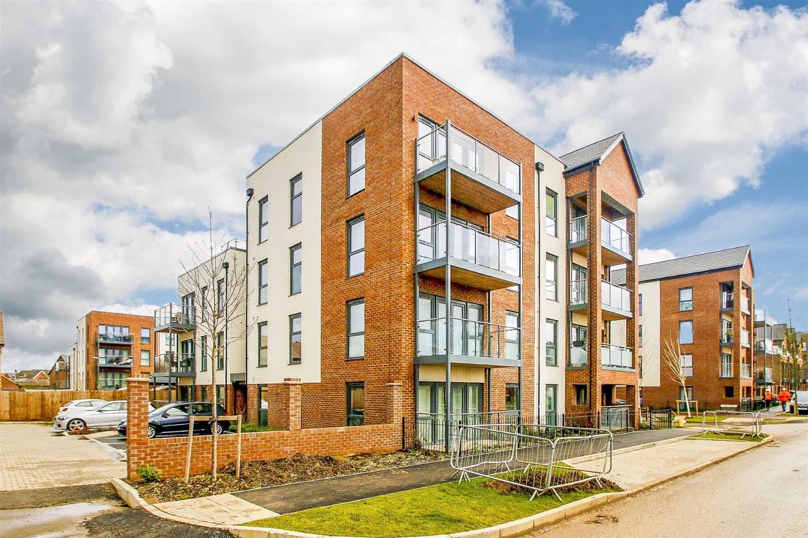 1 Gambit Avenue, Oakgrove, Milton Keynes, MK10