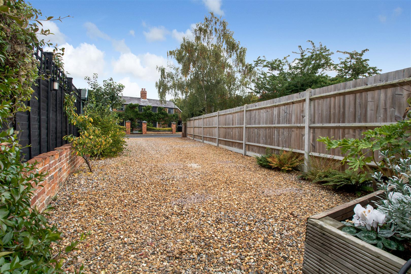 Broughton Village, Milton Keynes, MK10 - Image 4