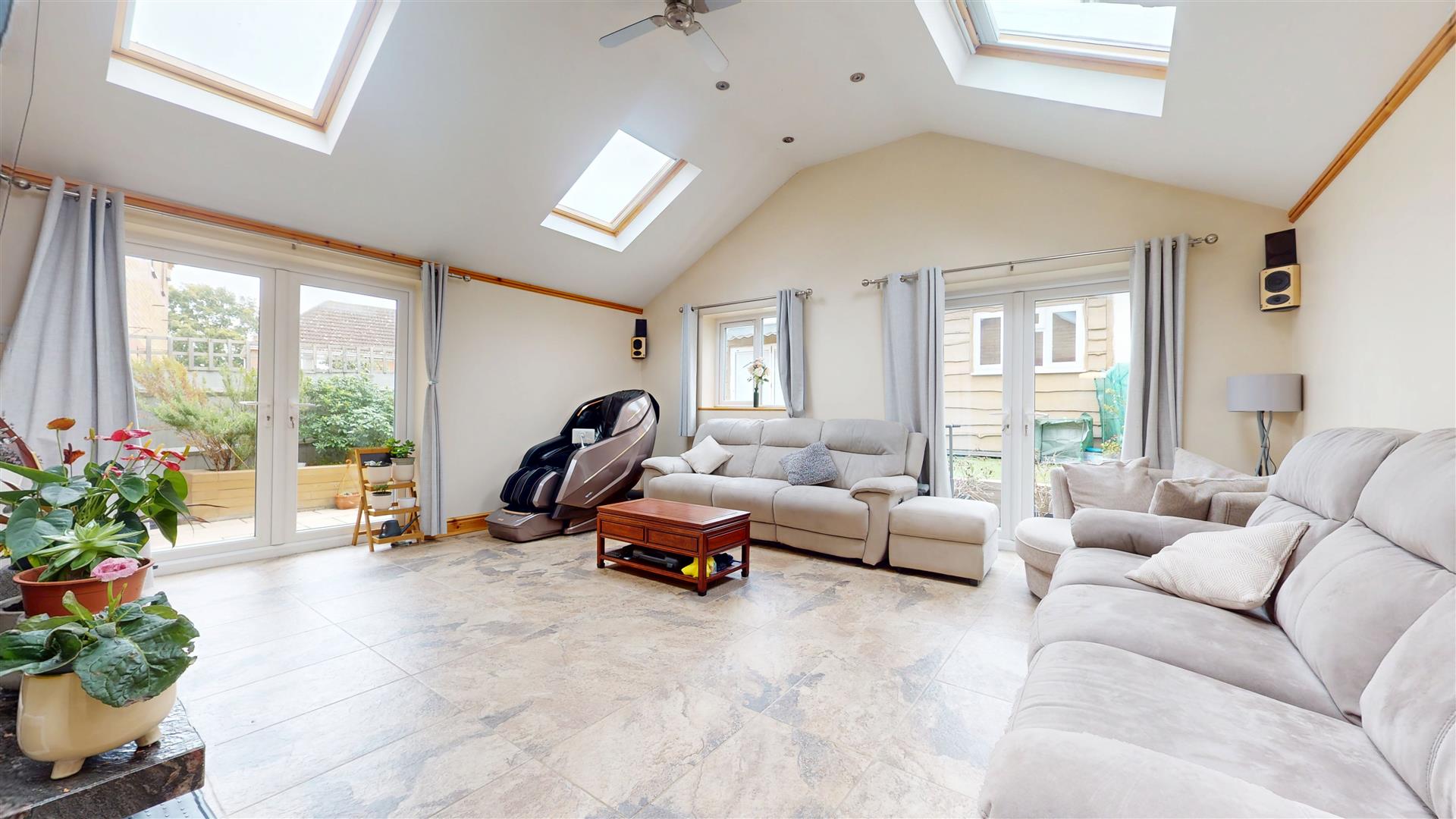 Hamilton Lane, Bletchley, Milton Keynes, MK3 - Image 2