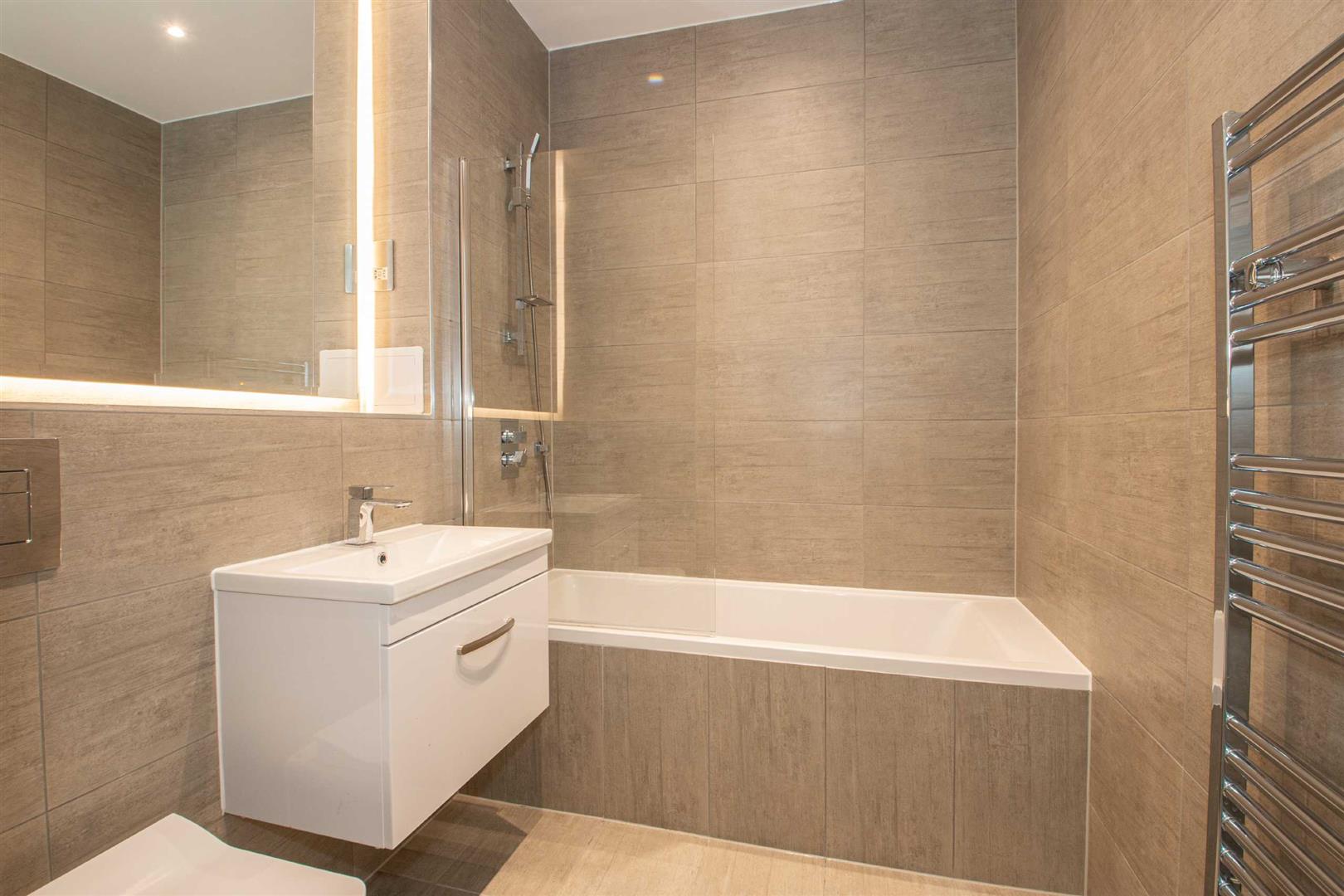 2 Foxhunter Drive, Linford Wood, Milton Keynes, MK14