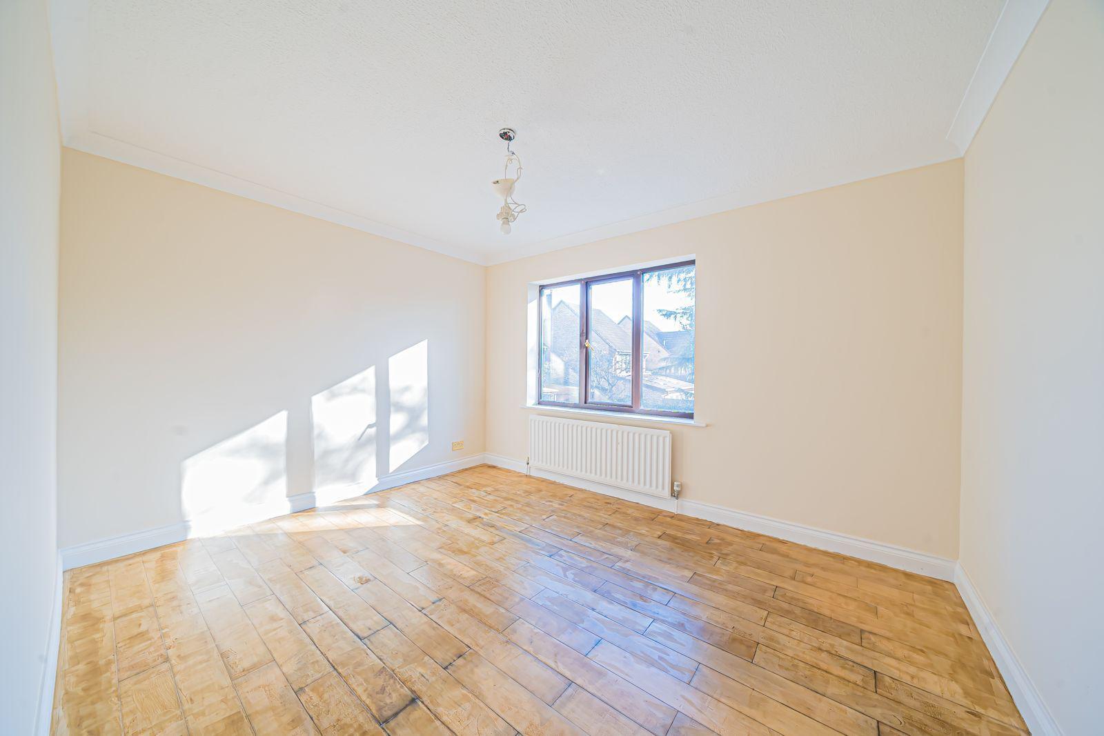 Booker Avenue, Bradwell Common, Milton Keynes, MK13 - Image 10