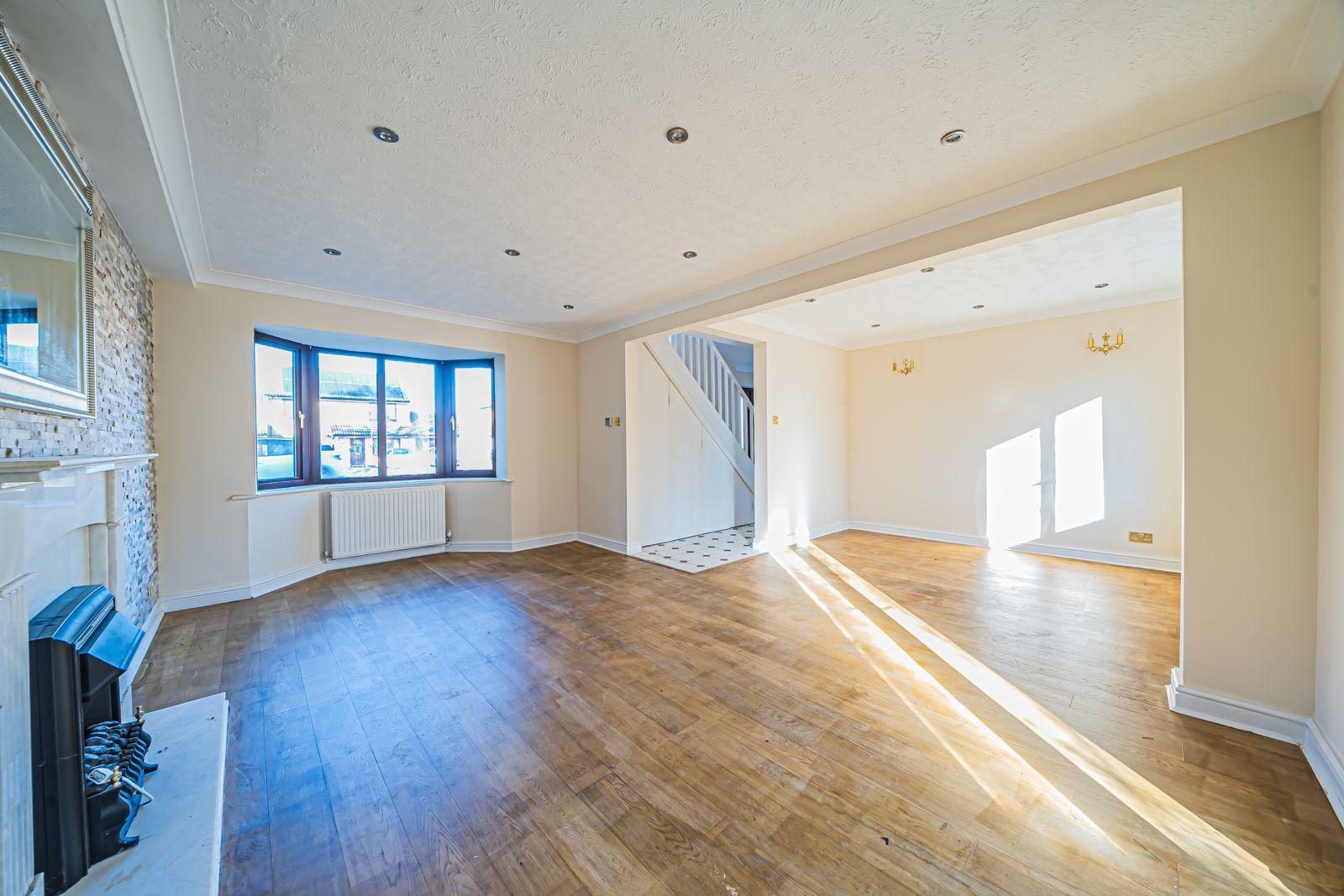 Booker Avenue, Bradwell Common, Milton Keynes, MK13 - Image 2