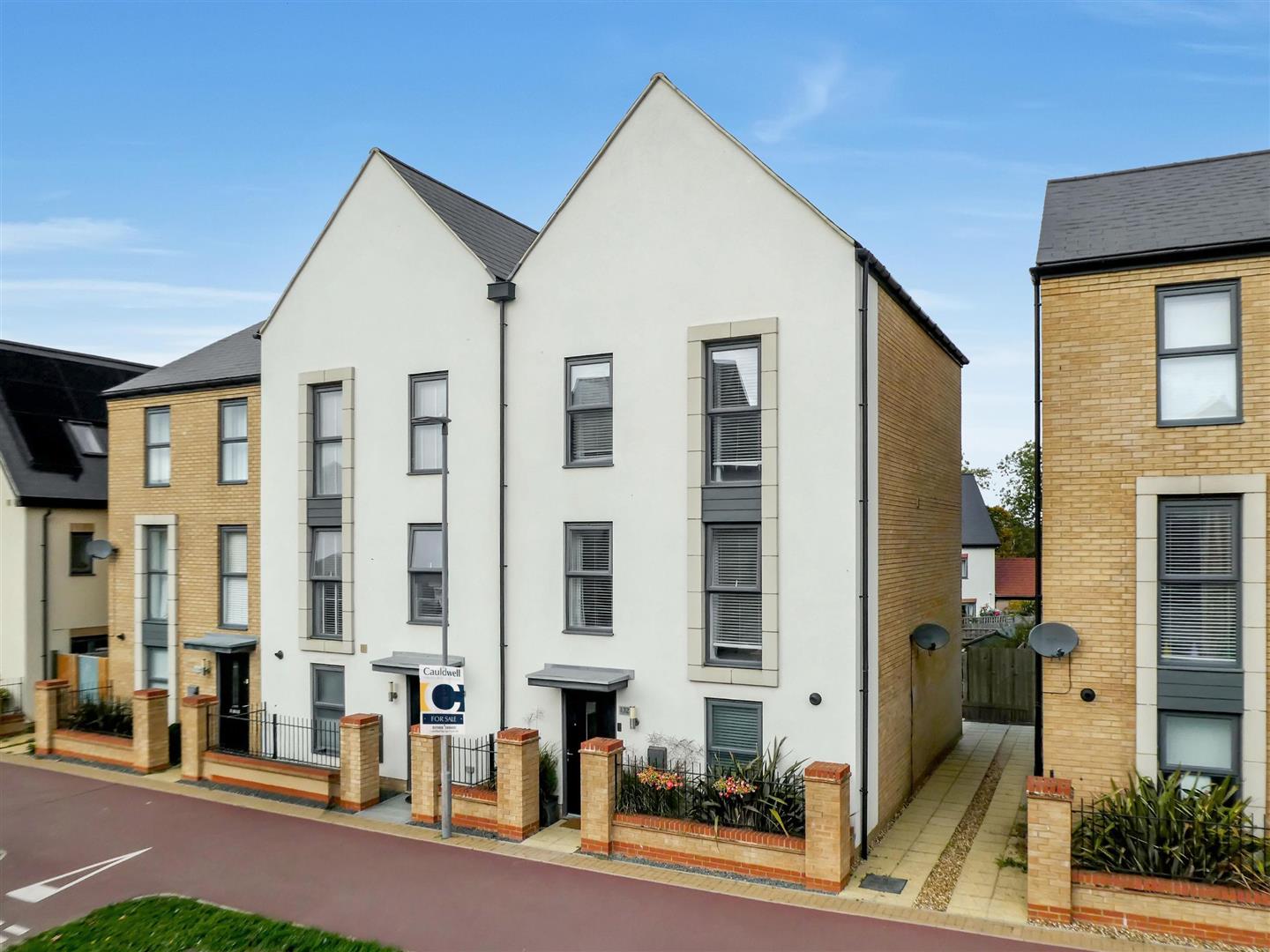 Barrosa Way, Whitehouse, Milton Keynes, MK8