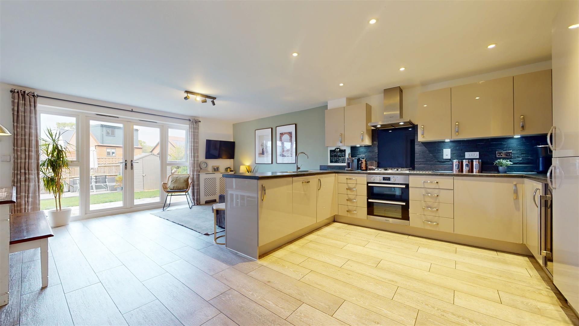 Barrosa Way, Whitehouse, Milton Keynes, MK8 - Image 2