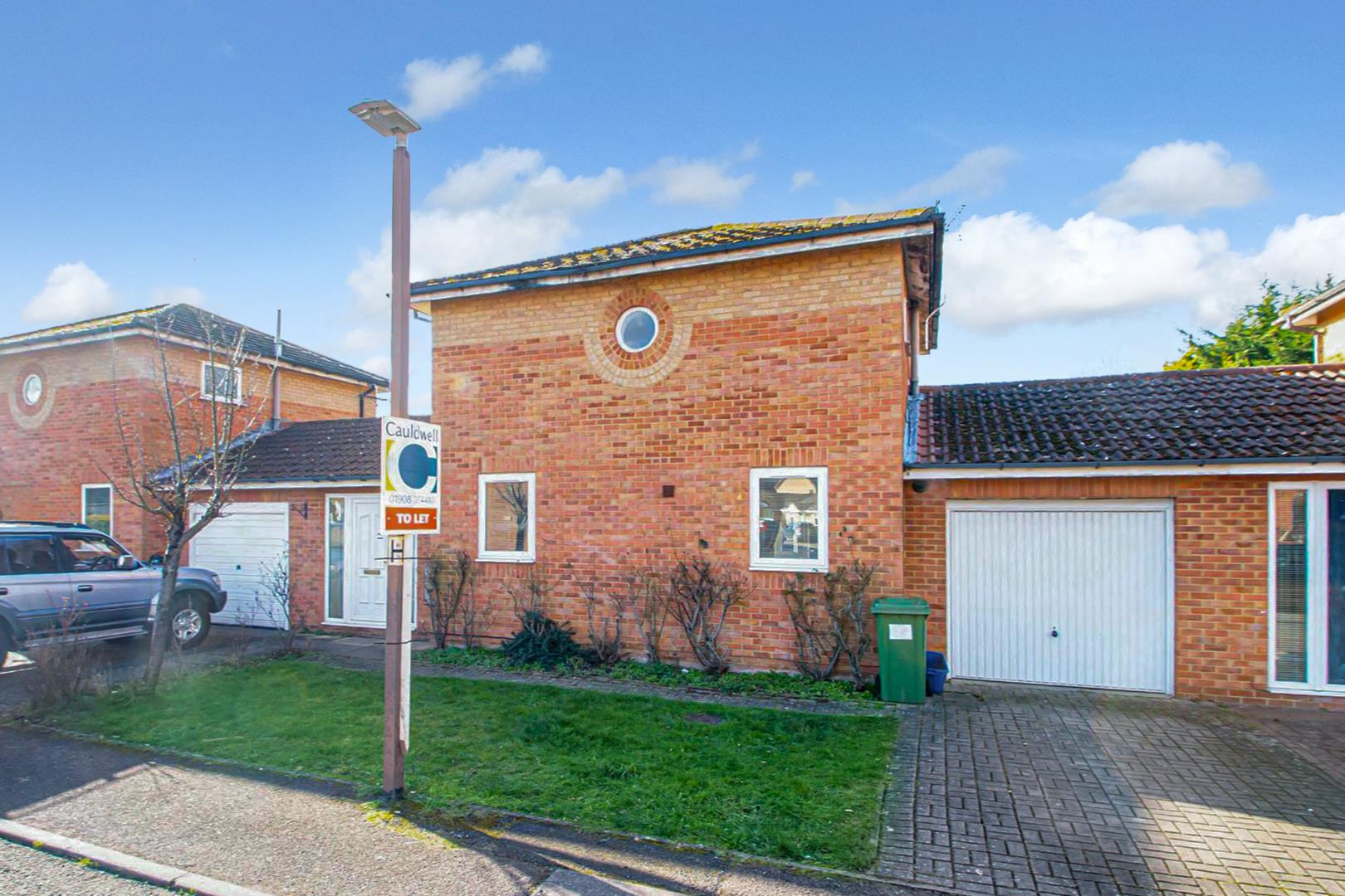 Bates Close, Willen, Milton Keynes, MK15