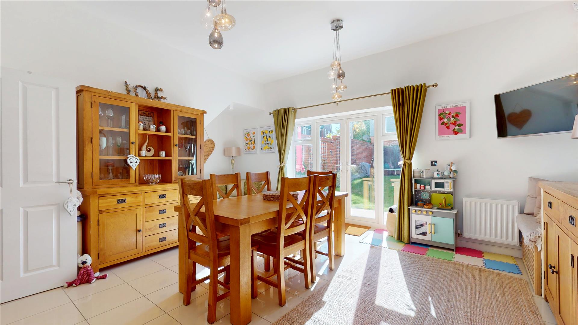 Rowditch Furlong, Redhouse Park, Milton Keynes, MK14 - Image 4