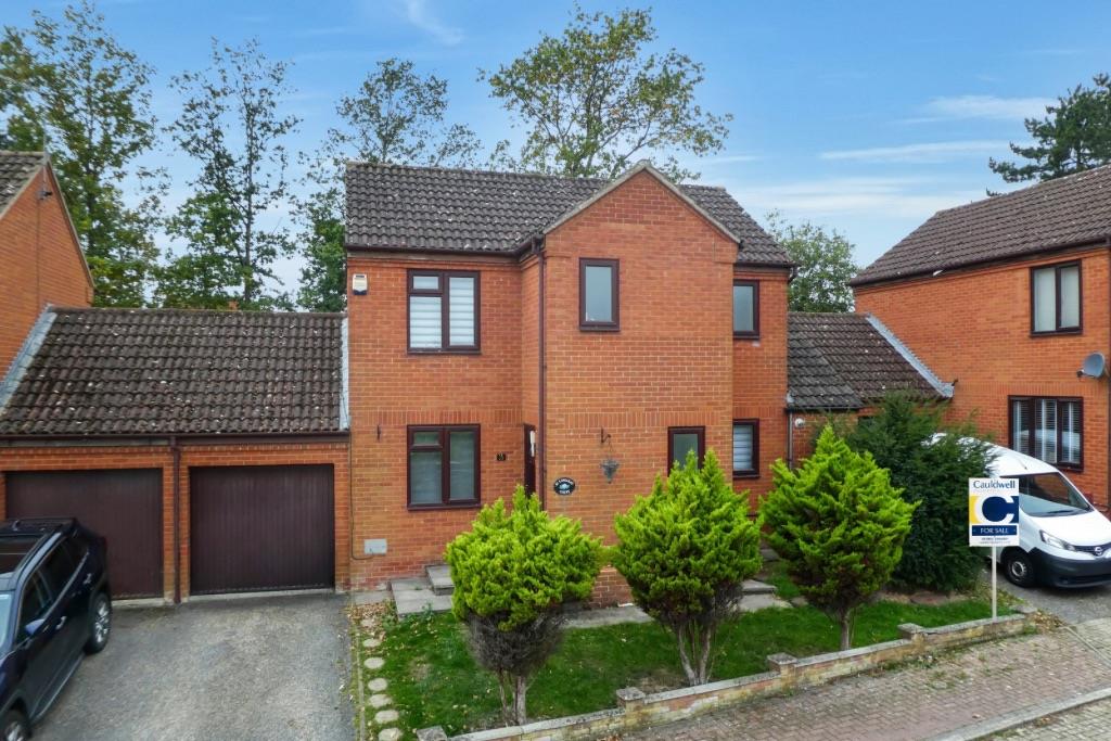 Longleat Court, Great Holm, Milton Keynes, MK8