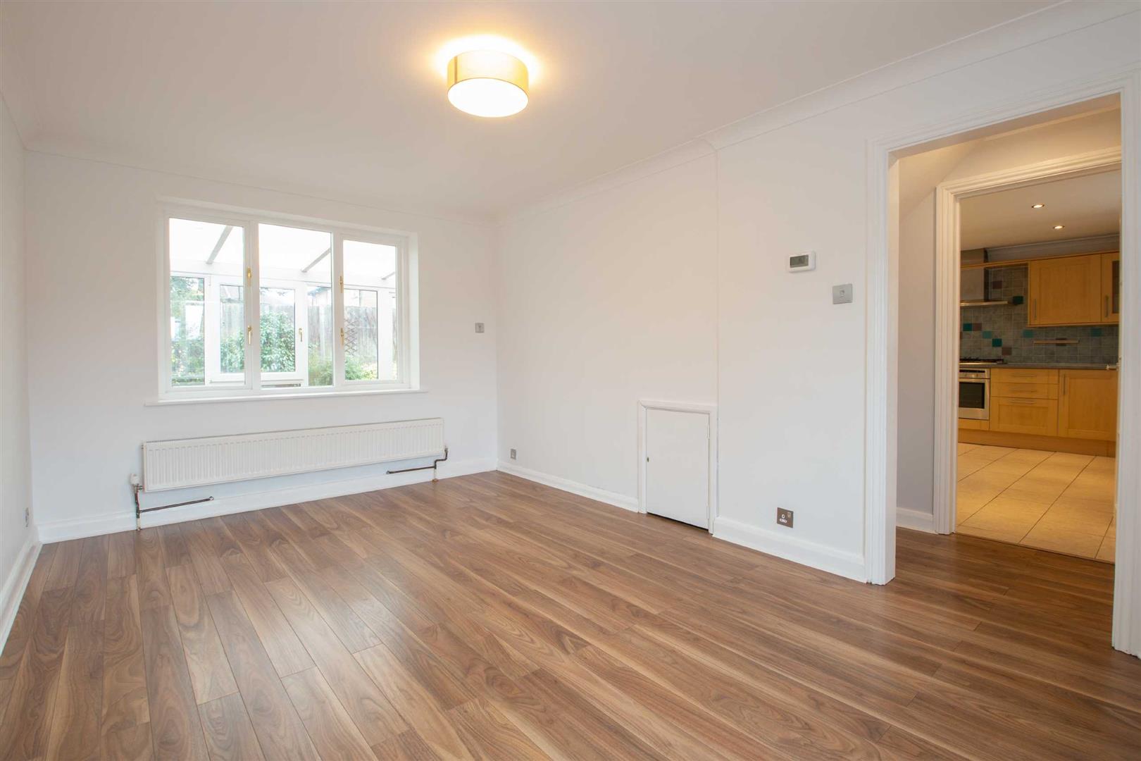 Longleat Court, Great Holm, Milton Keynes, MK8 - Image 4