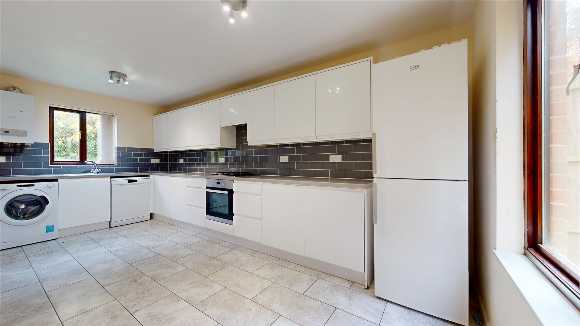 Runford Court, Shenley Lodge, Milton Keynes, MK5 - Image 5