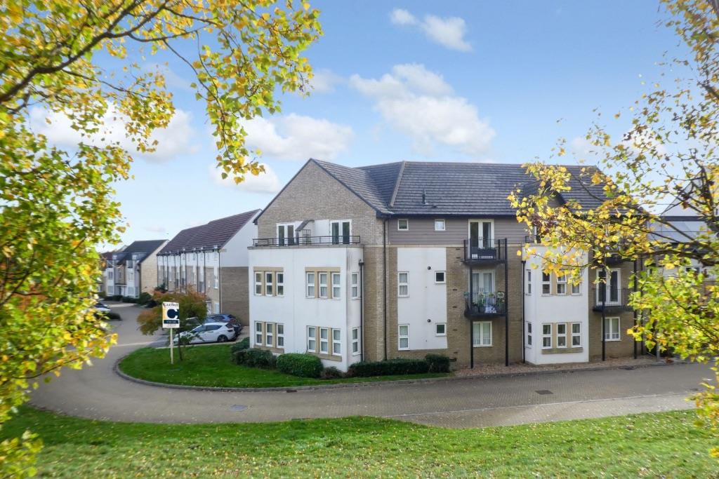 Sakura Walk, Willen Park, Milton Keynes, MK15