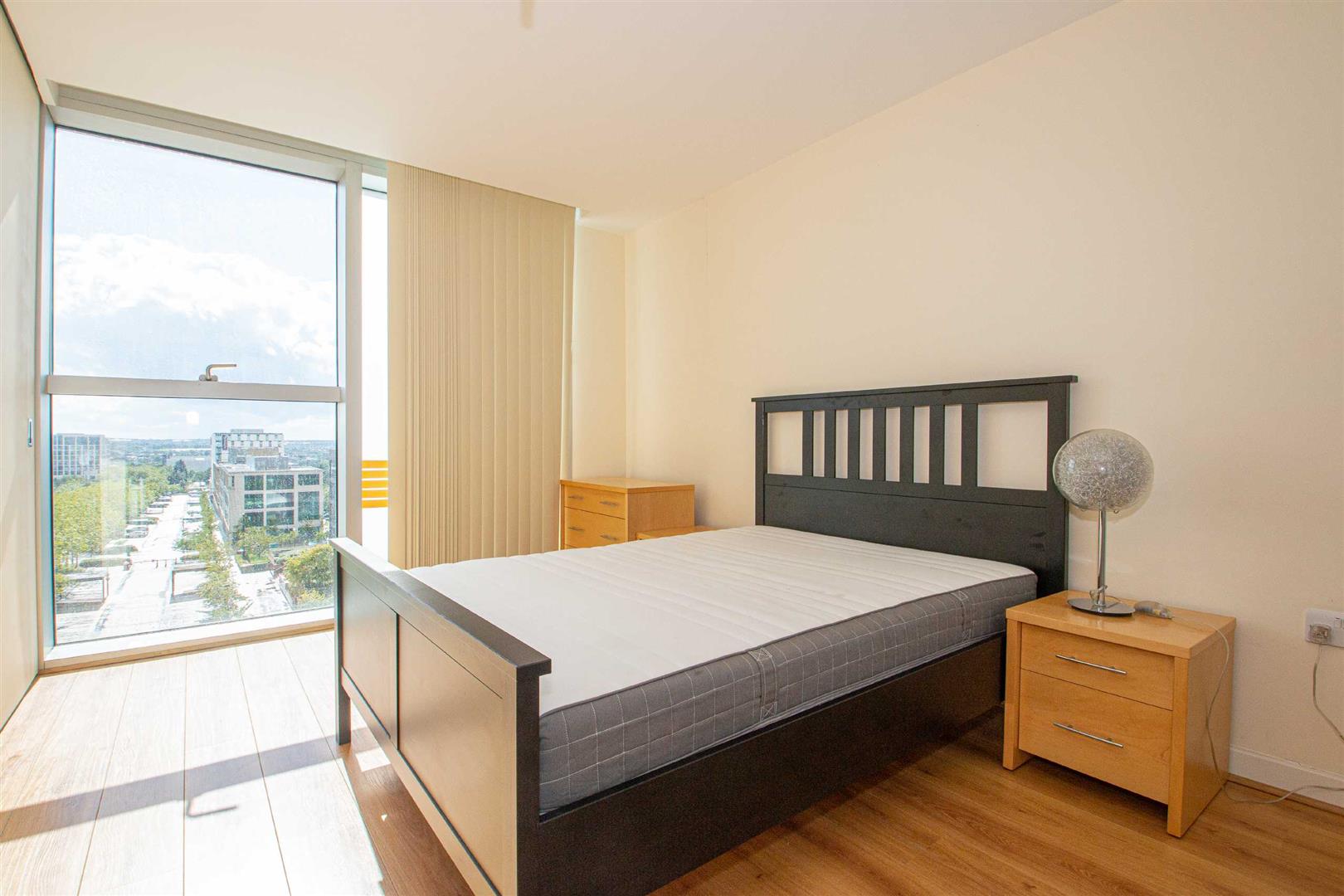 599 Witan Gate, Milton Keynes, MK9 - Image 8