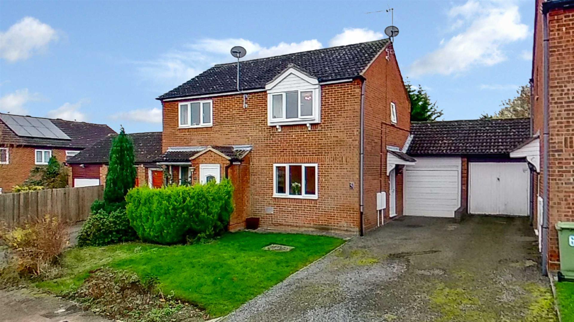 Vyne Crescent, Great Holm, Milton Keynes, MK8