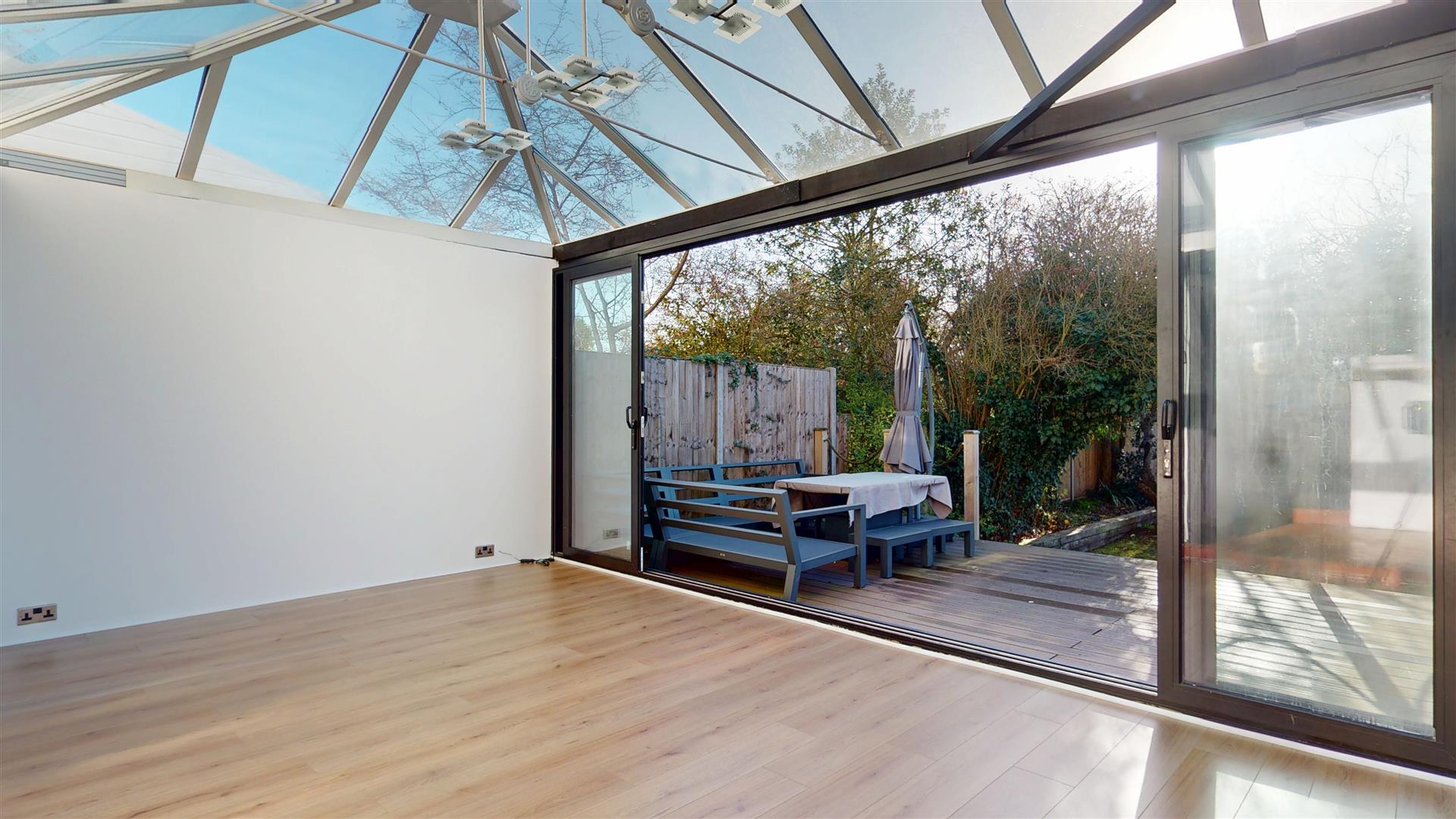 Buckingham Road, Bletchley, Milton Keynes, MK3 - Image 10