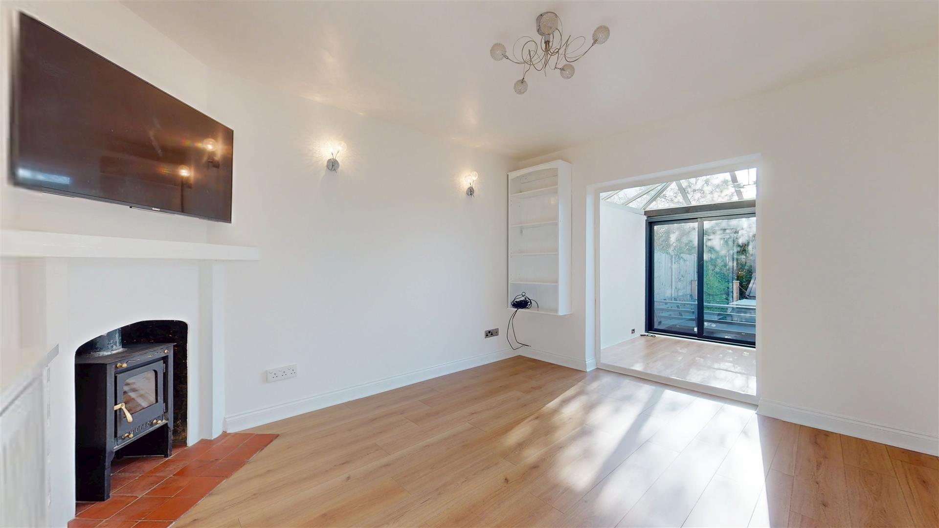 Buckingham Road, Bletchley, Milton Keynes, MK3 - Image 6