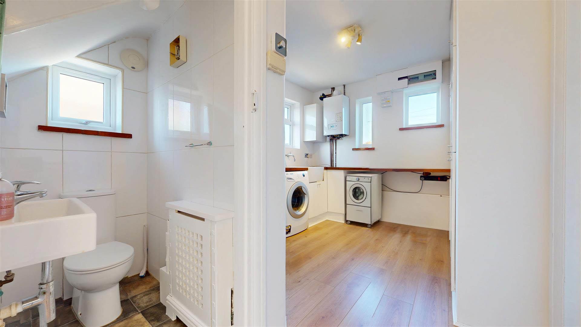 Buckingham Road, Bletchley, Milton Keynes, MK3 - Image 8