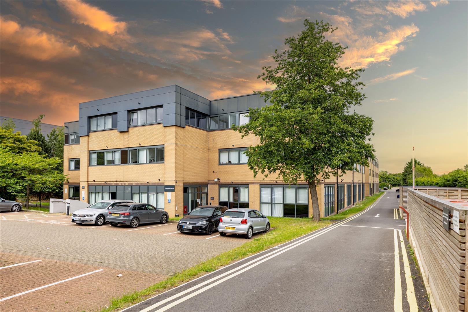 17 Capital Drive, Linford Wood, Milton Keynes, MK14