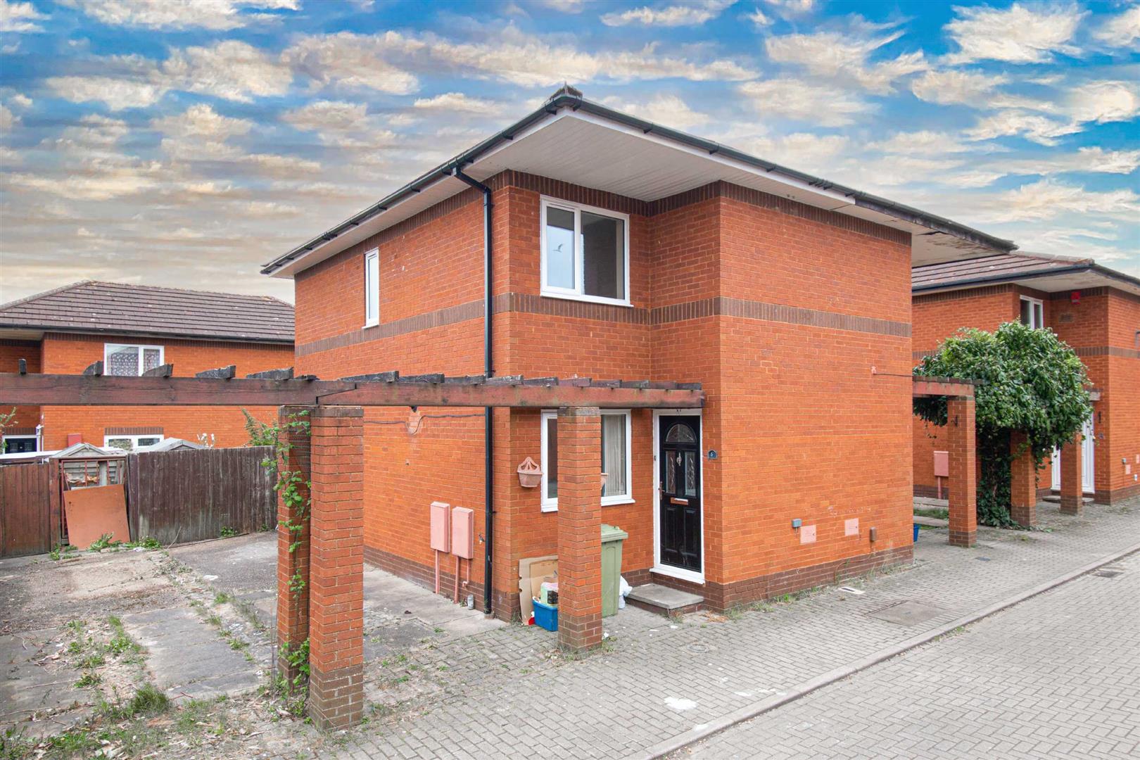 Tamarisk Court, Walnut Tree, Milton Keynes, MK7