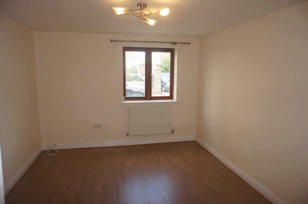 Kelling Way, Broughton, Milton Keynes, MK10 - Image 7