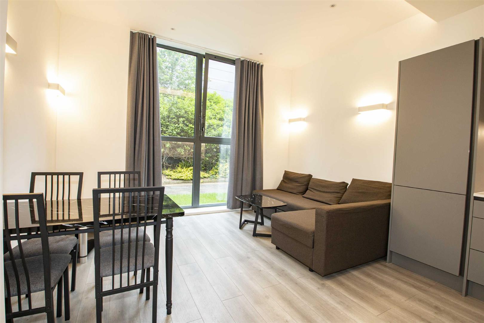 2 Foxhunter Drive, Linford Wood, Milton Keynes, MK14