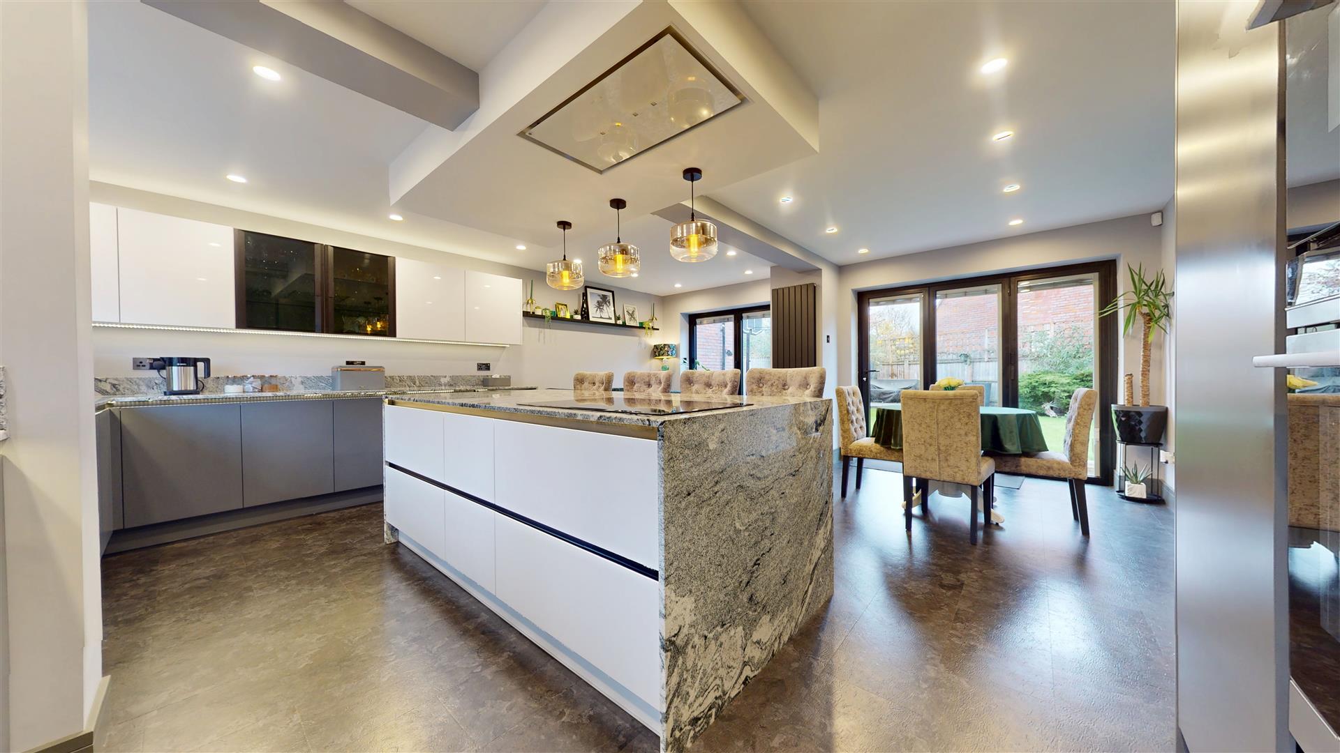 Butterfield Close, Woolstone, Milton Keynes, MK15 - Image 4