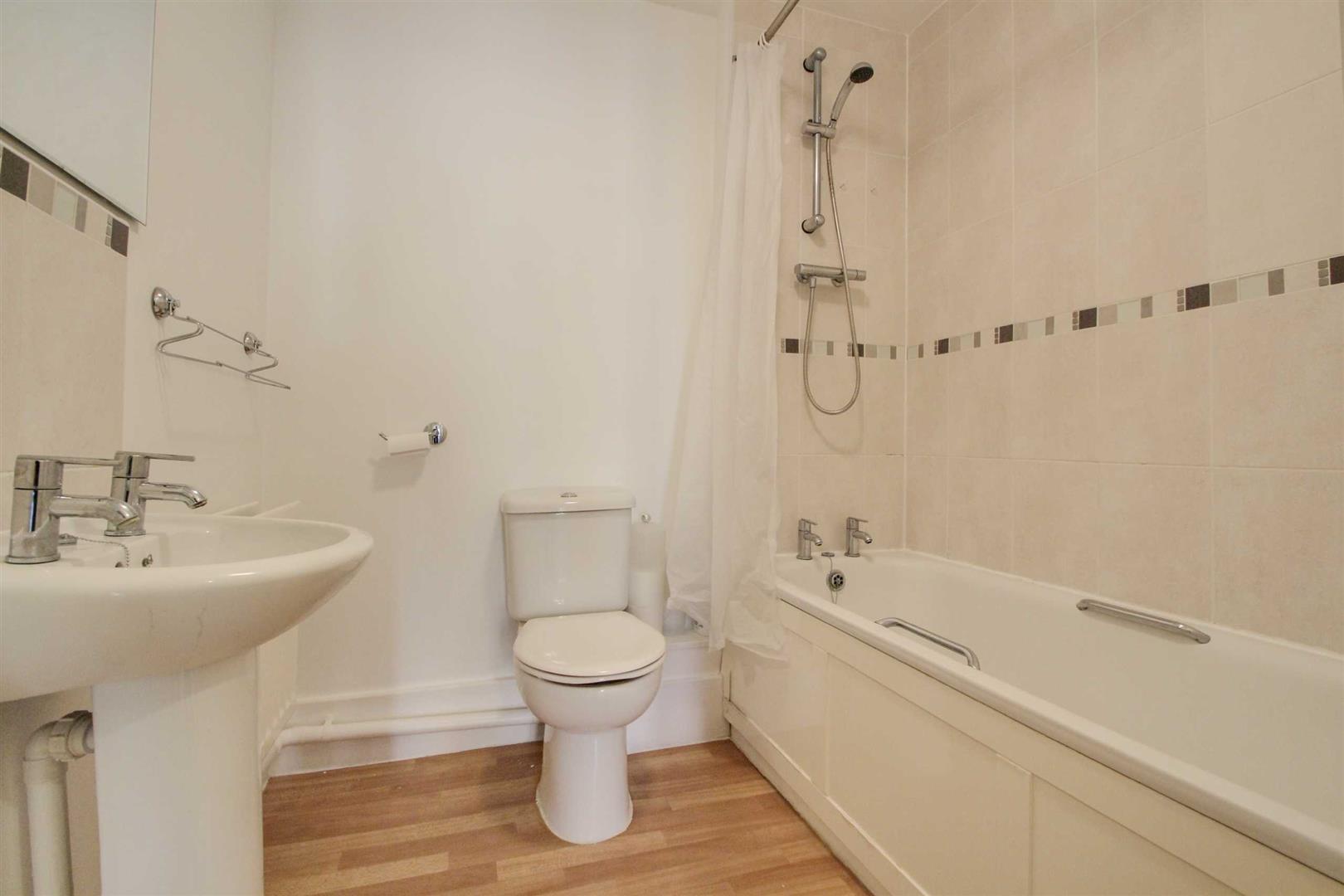 Dunthorne Way, Grange Farm, Milton Keynes, MK8 - Image 4