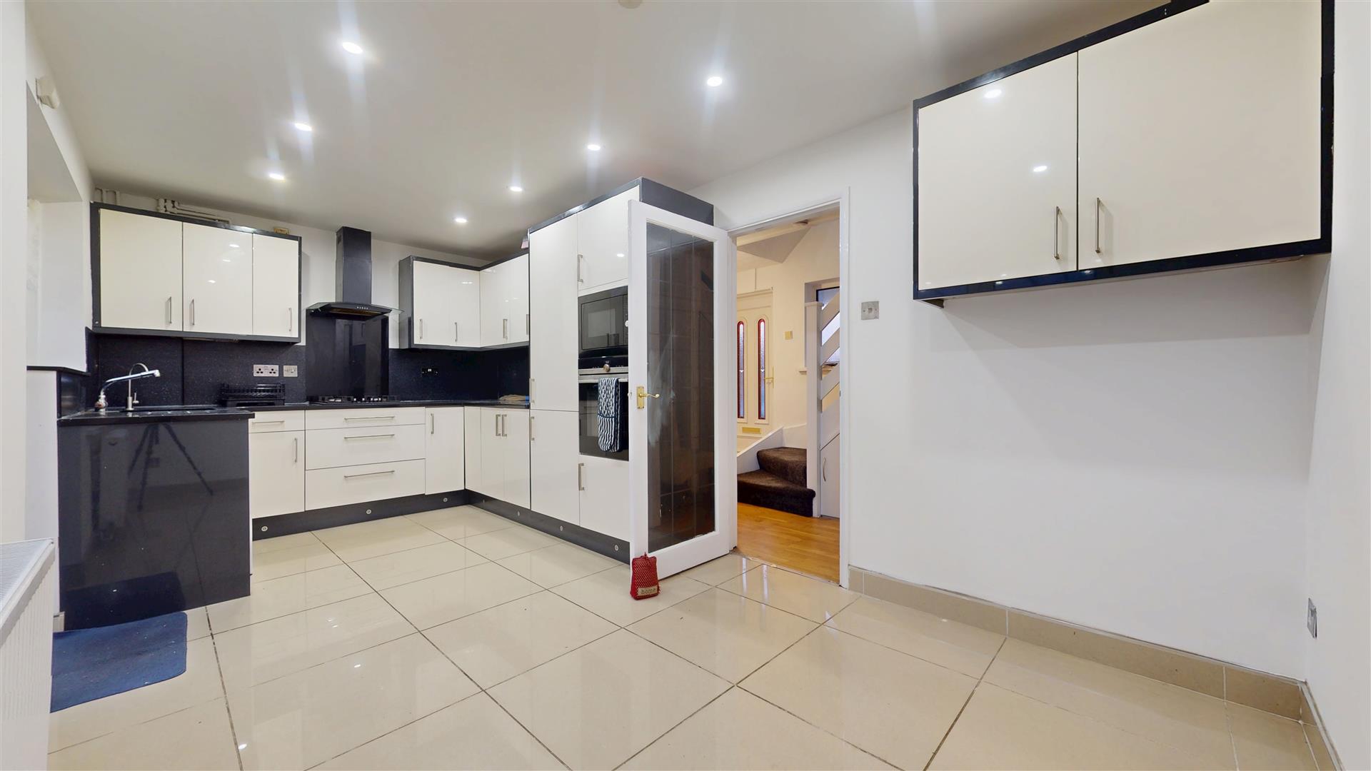 Stokenchurch Place, Bradwell Common, Milton Keynes, MK13 - Image 4