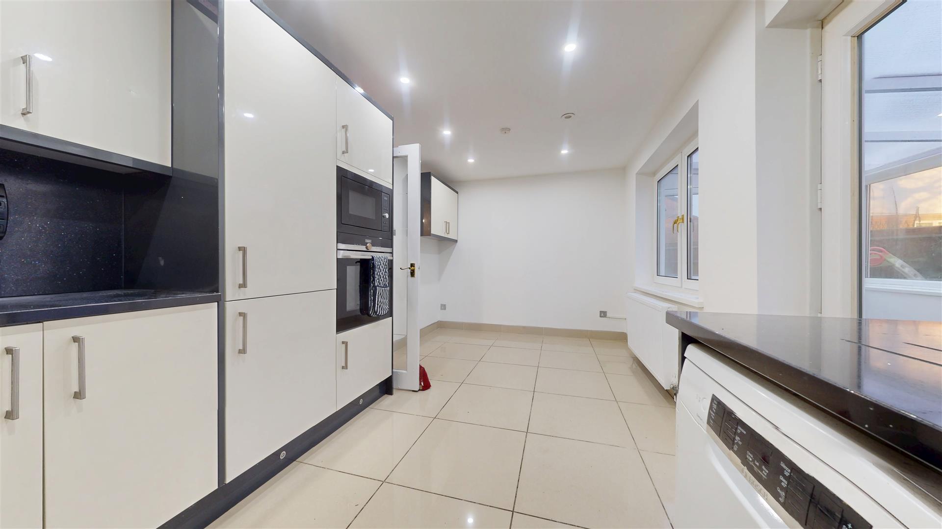 Stokenchurch Place, Bradwell Common, Milton Keynes, MK13 - Image 5