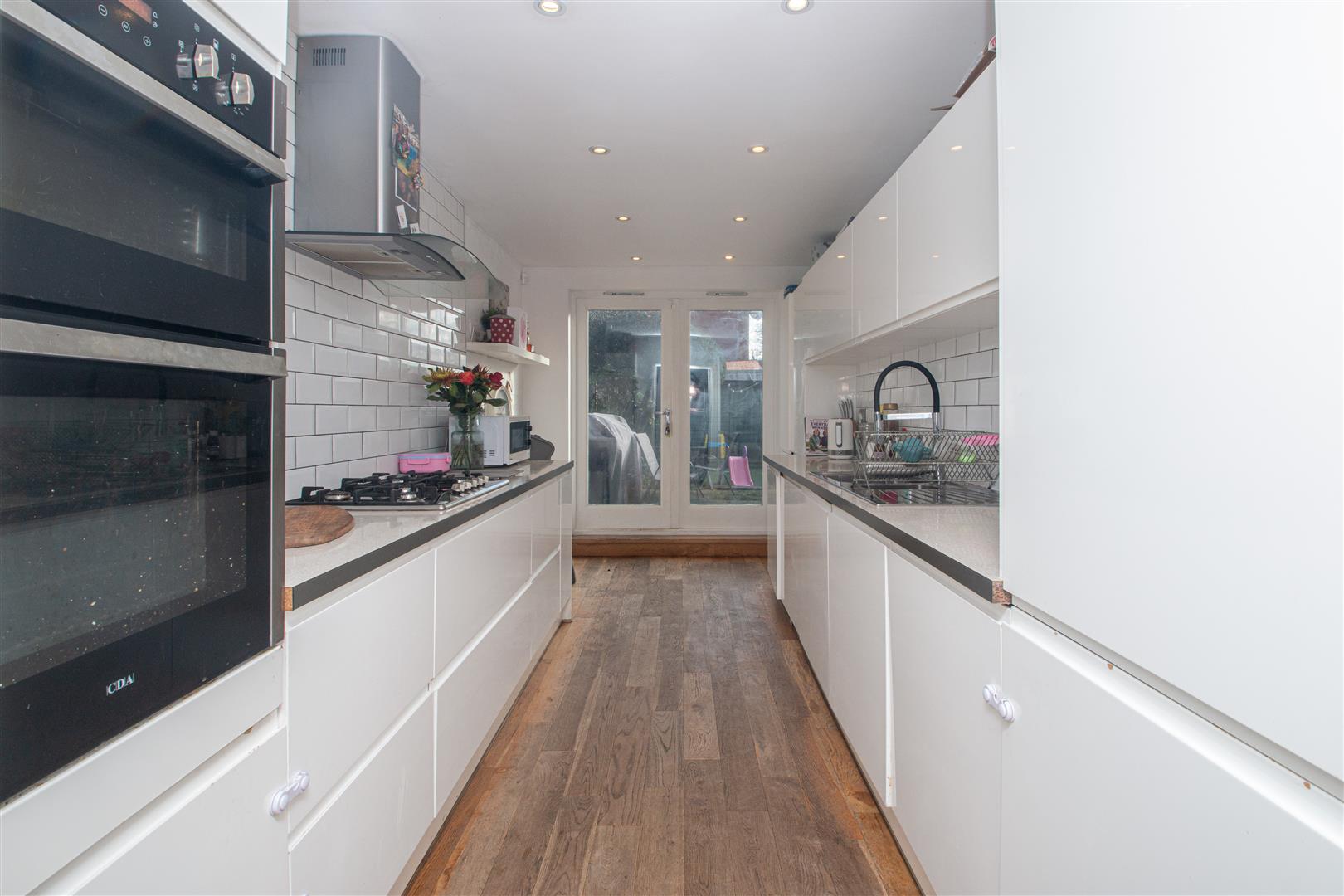 Coronation Road, Stony Stratford, Milton Keynes, MK11 - Image 2