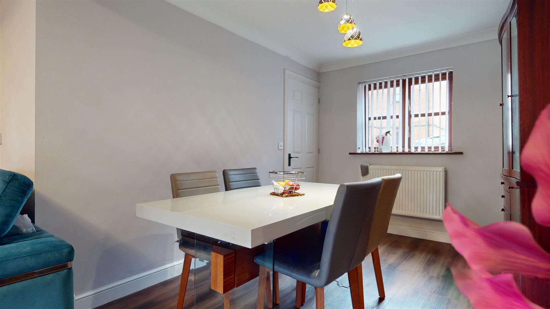 Gainsborough Close, Grange Farm, Milton Keynes, MK8 - Image 4